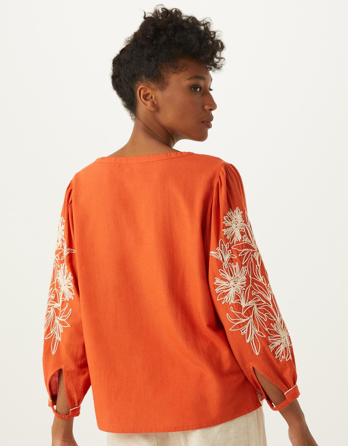 image_1a4e6c3e-8230-469b-81cf-8876f44fe31c