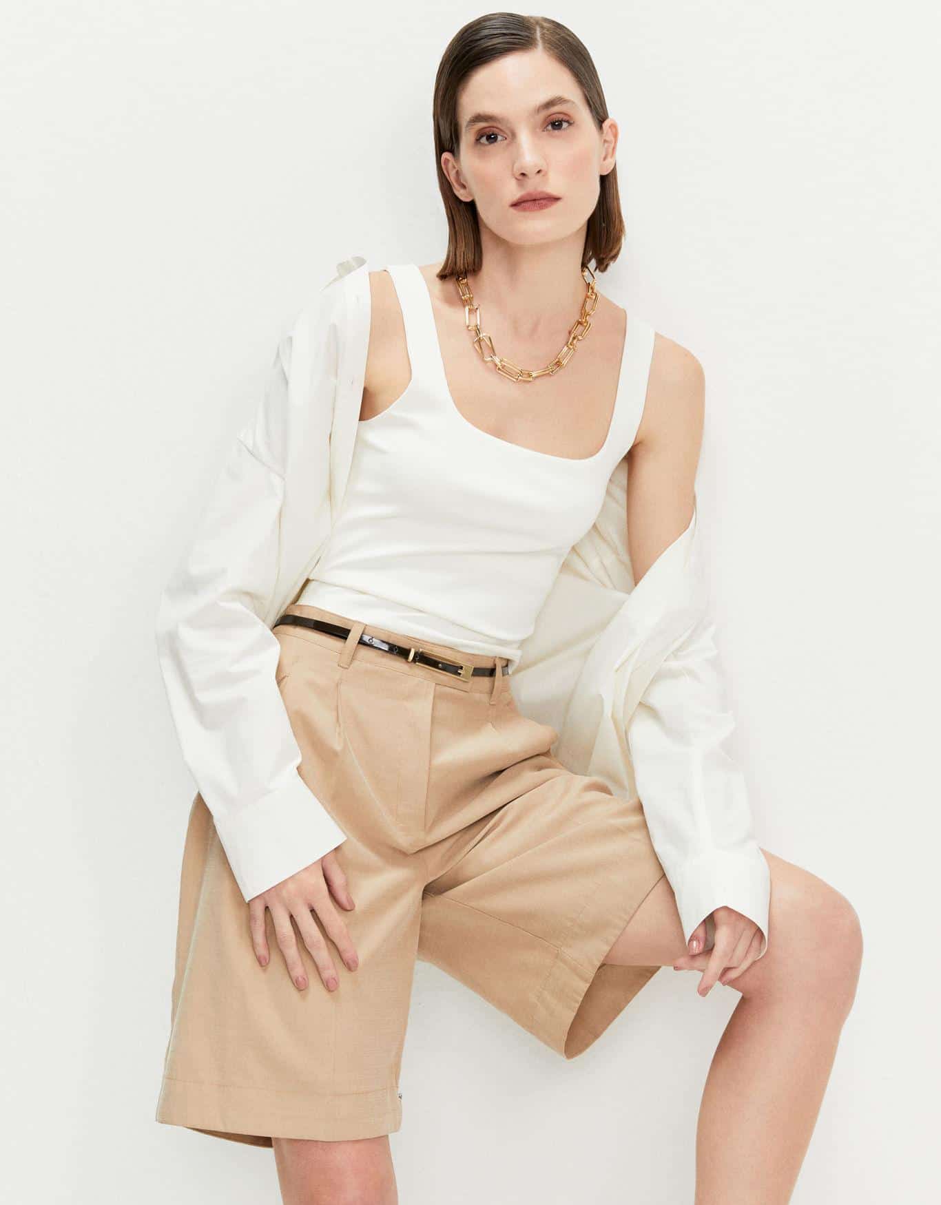 Bermuda Alfaiatada com Pregas