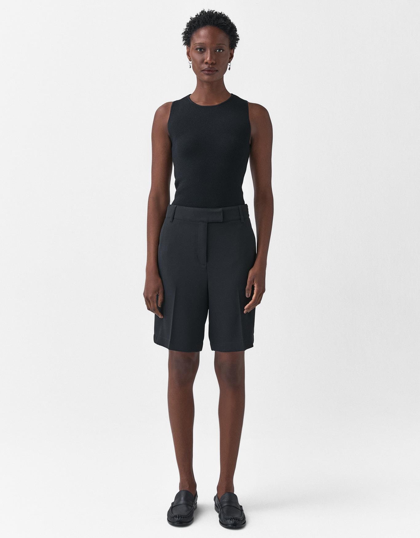 Bermuda  Alfaitada Com Prega