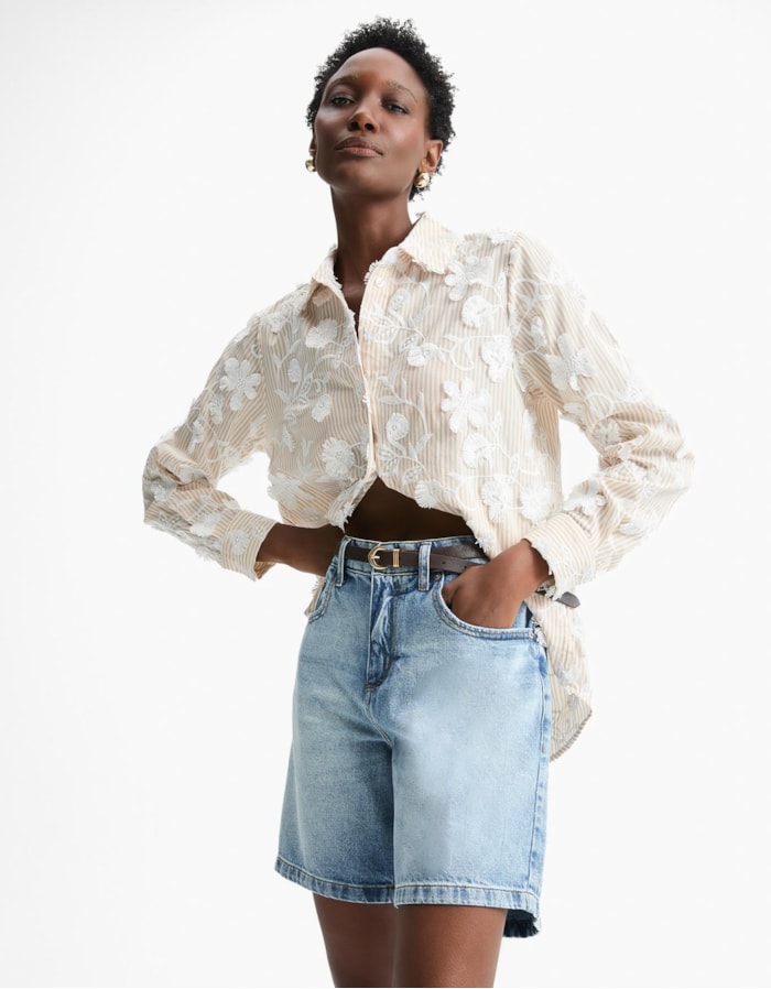 Shoulder — Bermuda Jeans Claro