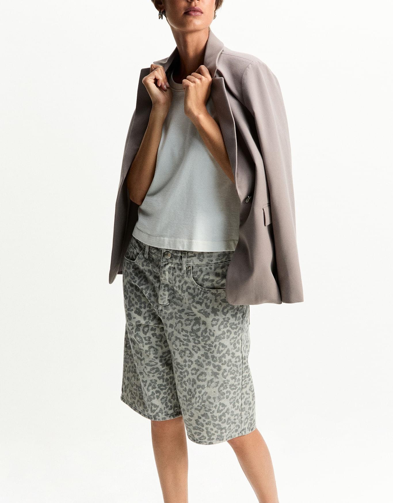 image_b51d7de8-6539-4e83-8d09-e087f0f5ea92