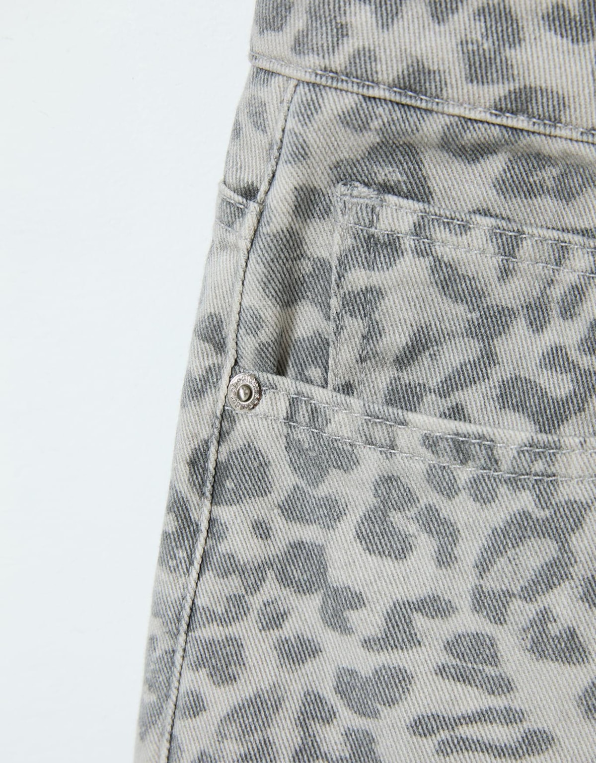 image_439b89b6-4279-4a88-8ced-608ab376613a