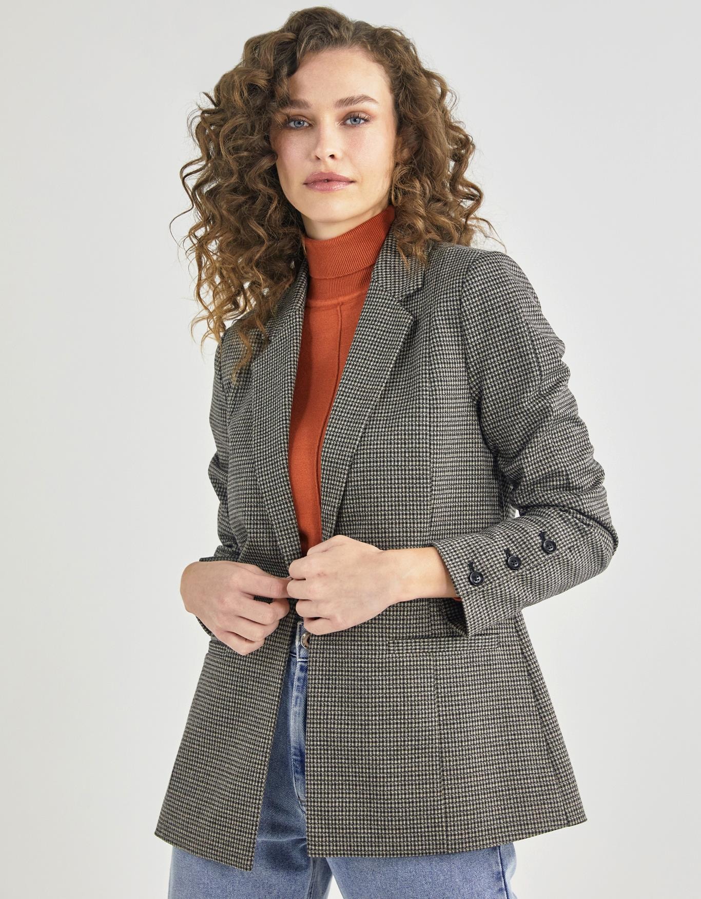 image_b2a7f250-97e5-4461-b4d5-b011a79d6262