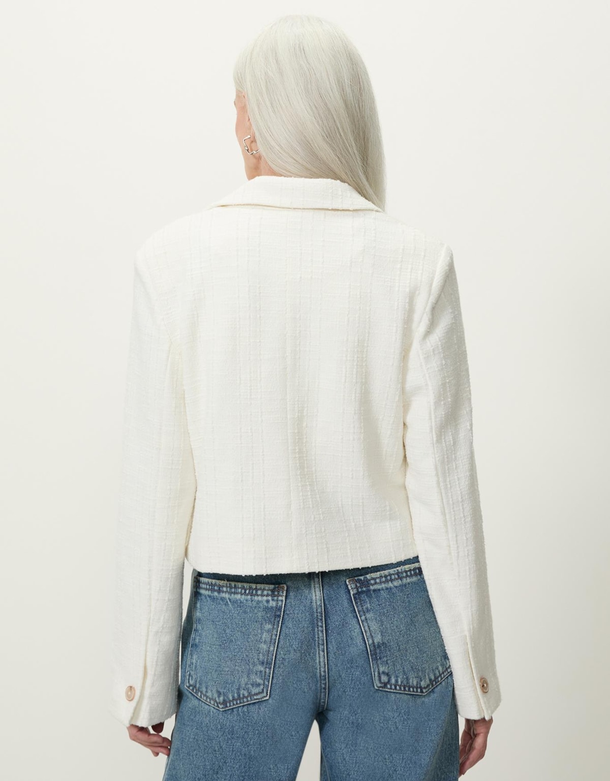 image_1b8578e6-8d9a-4787-b32a-09c345f2eafc