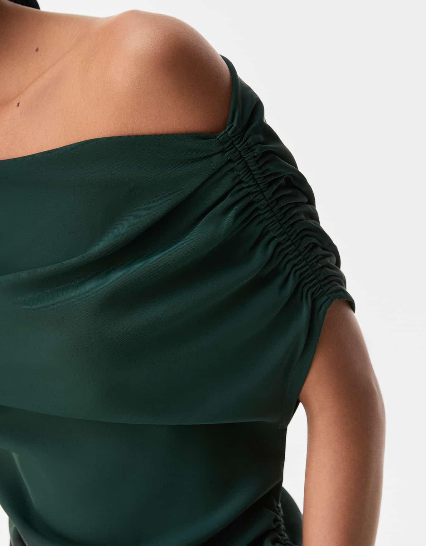Blusa 360 Assimetrica Alfaiataria Leve Verde