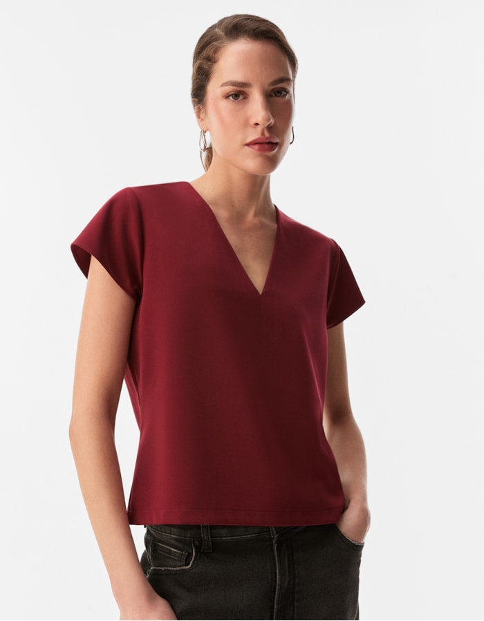 Shoulder — Blusa 360 Decote V Alfaiataria Leve