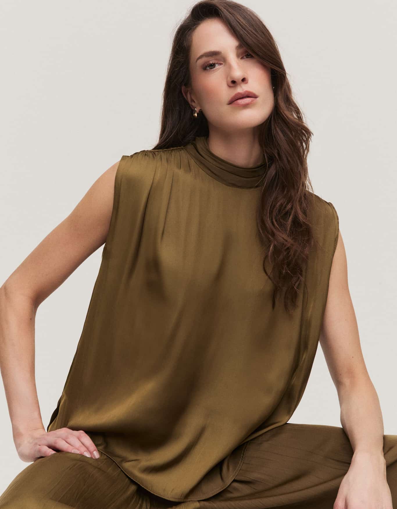 Blusa Acetinada Gola