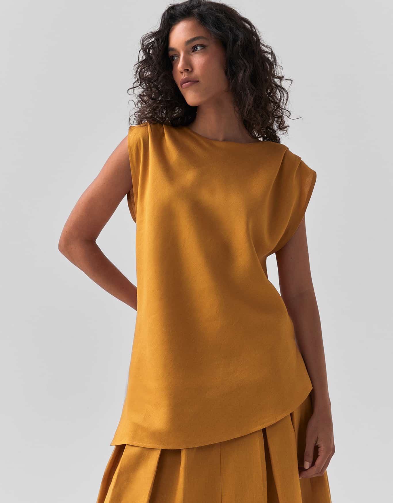 Blusa Alongada Com Pregas