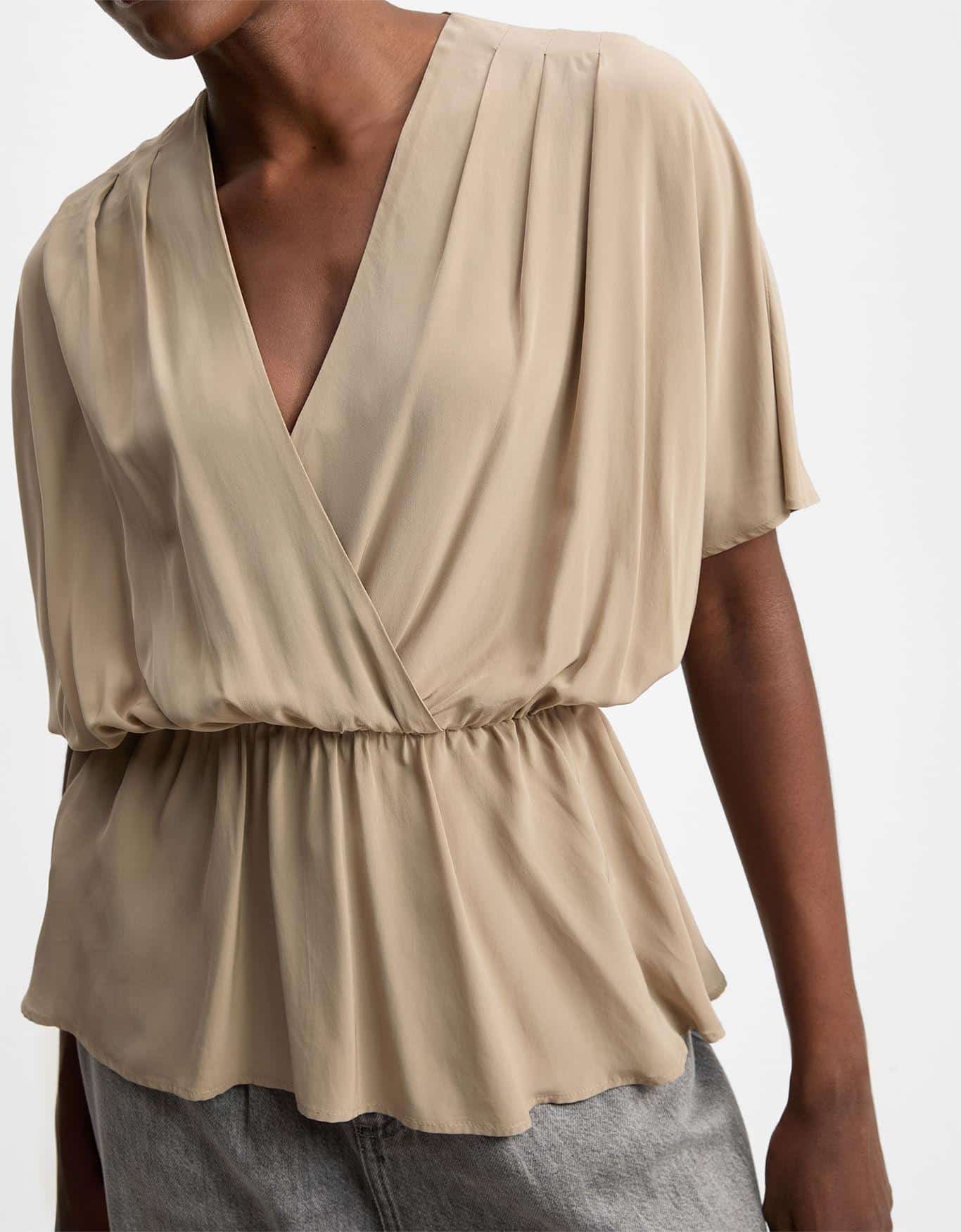 Blusa Ampla com Pregas