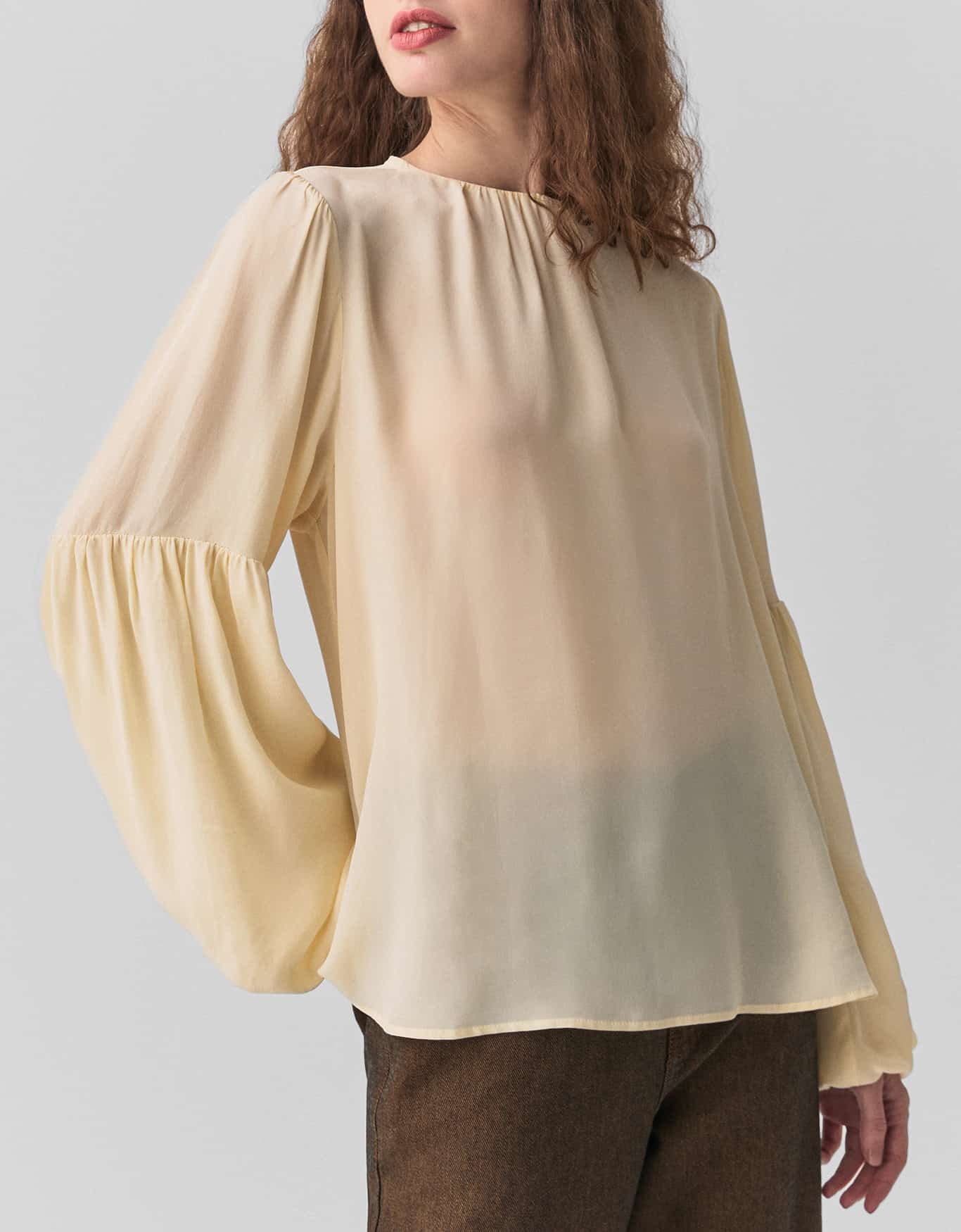 Blusa Ampla Decote v