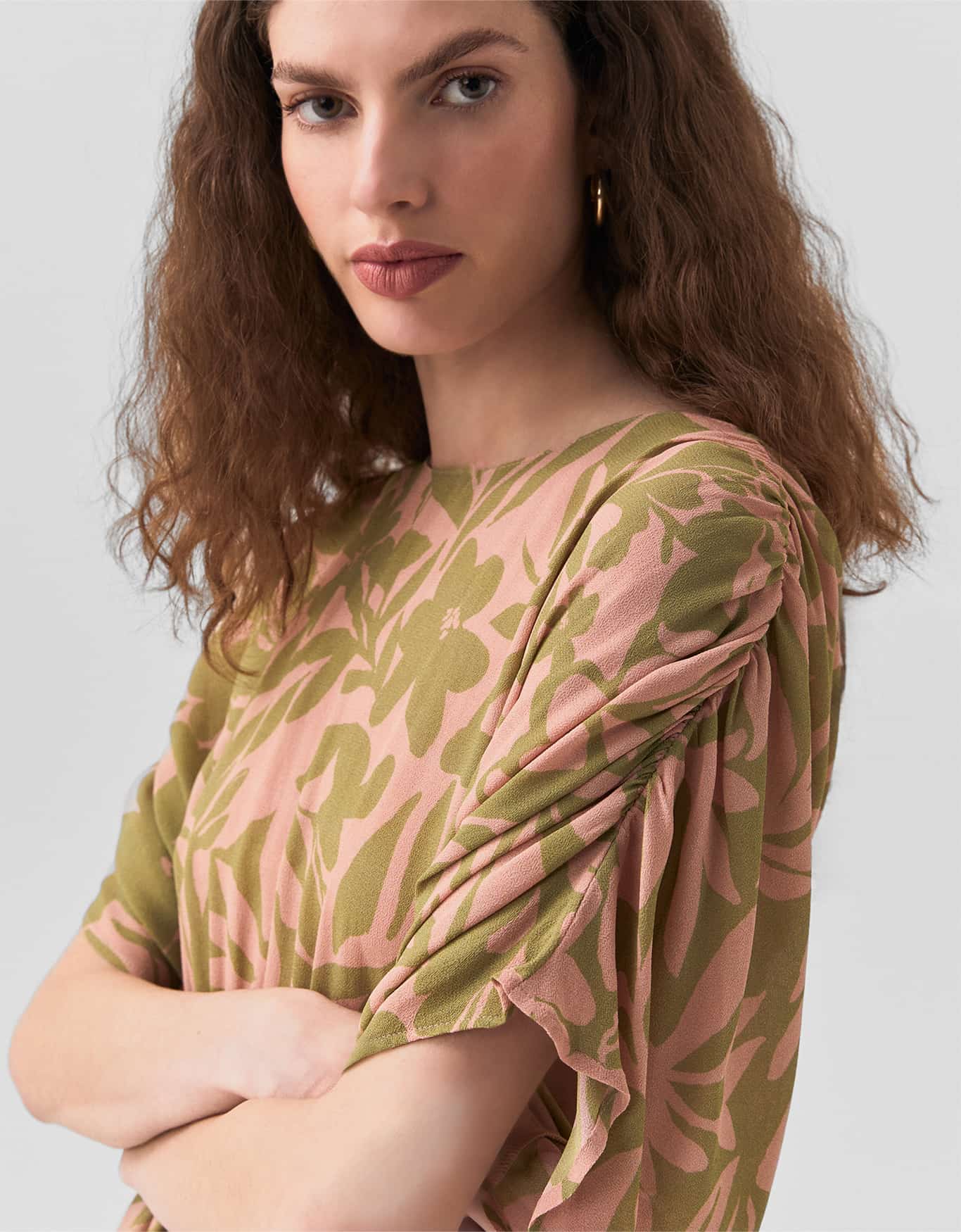 Blusa Ampla Flor Contraste