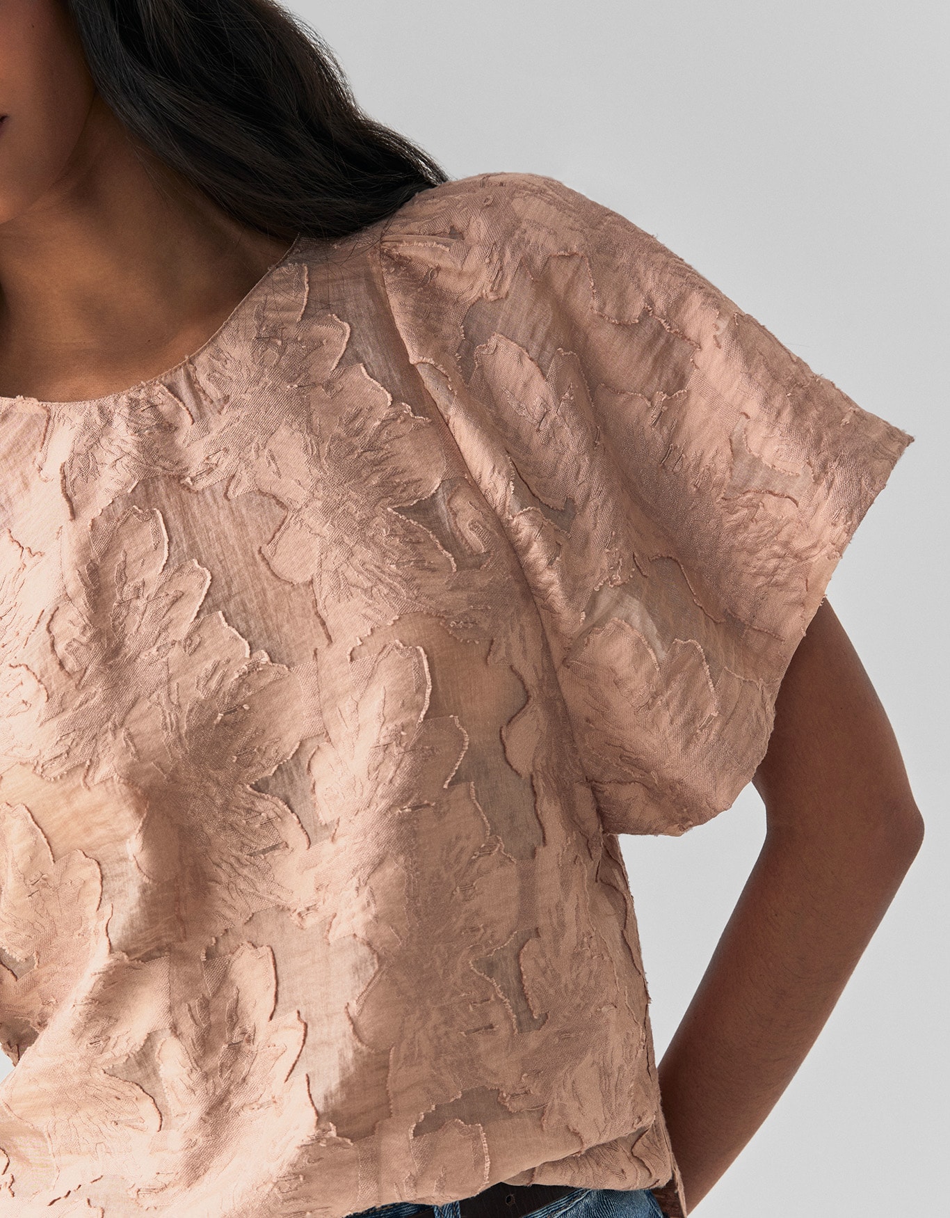 Blusa Ampla Floral Jacquard