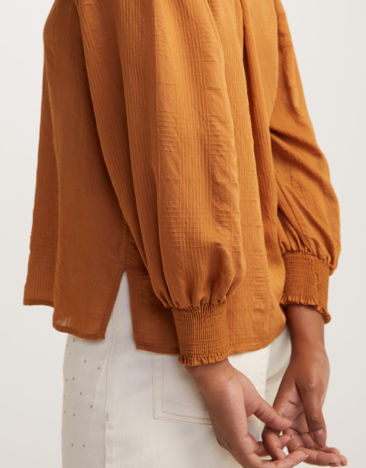 image_b46f3d6d-1143-4261-845a-152de527db04