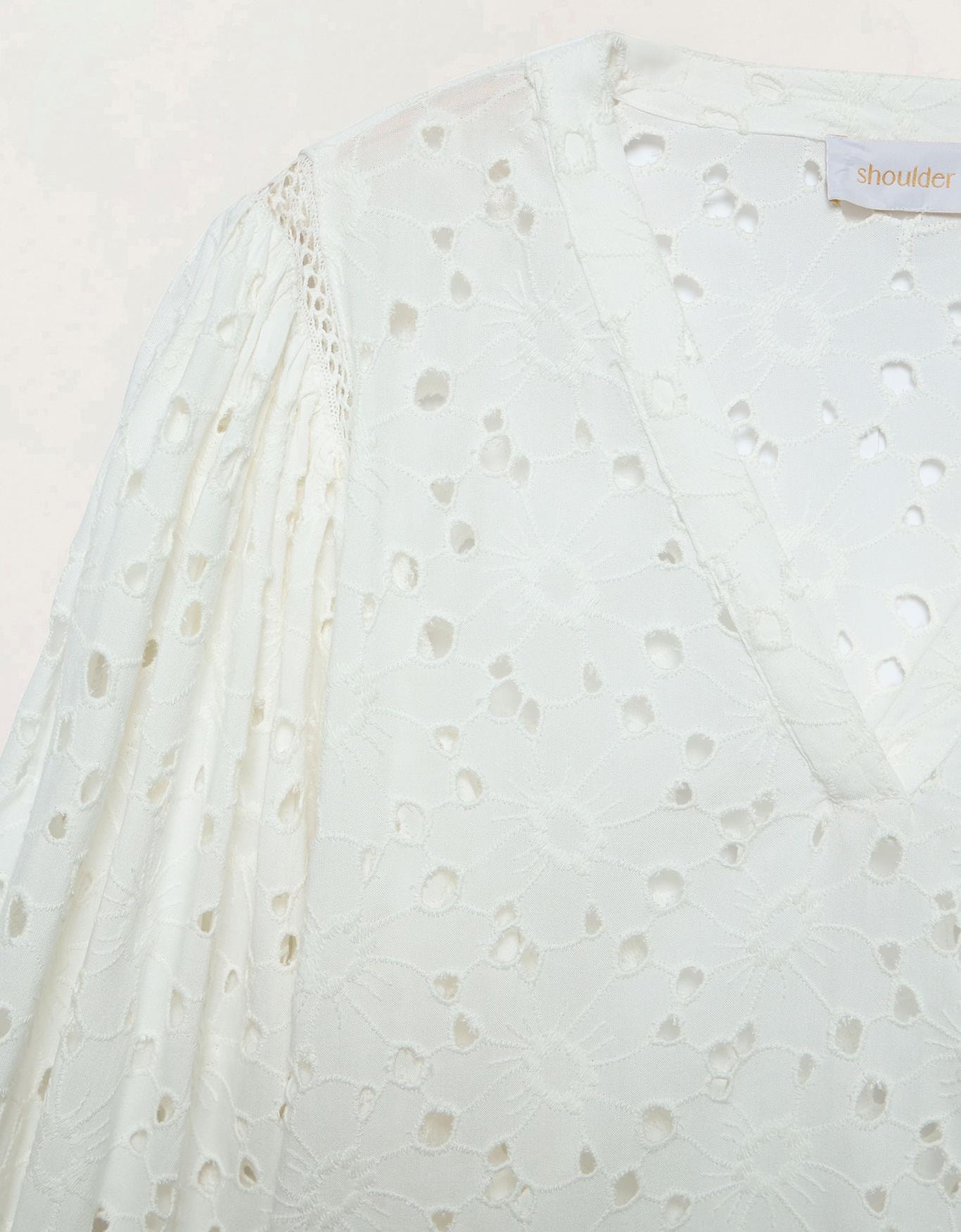 image_cead7e4a-a96e-4f6b-87d6-30621c012fc0