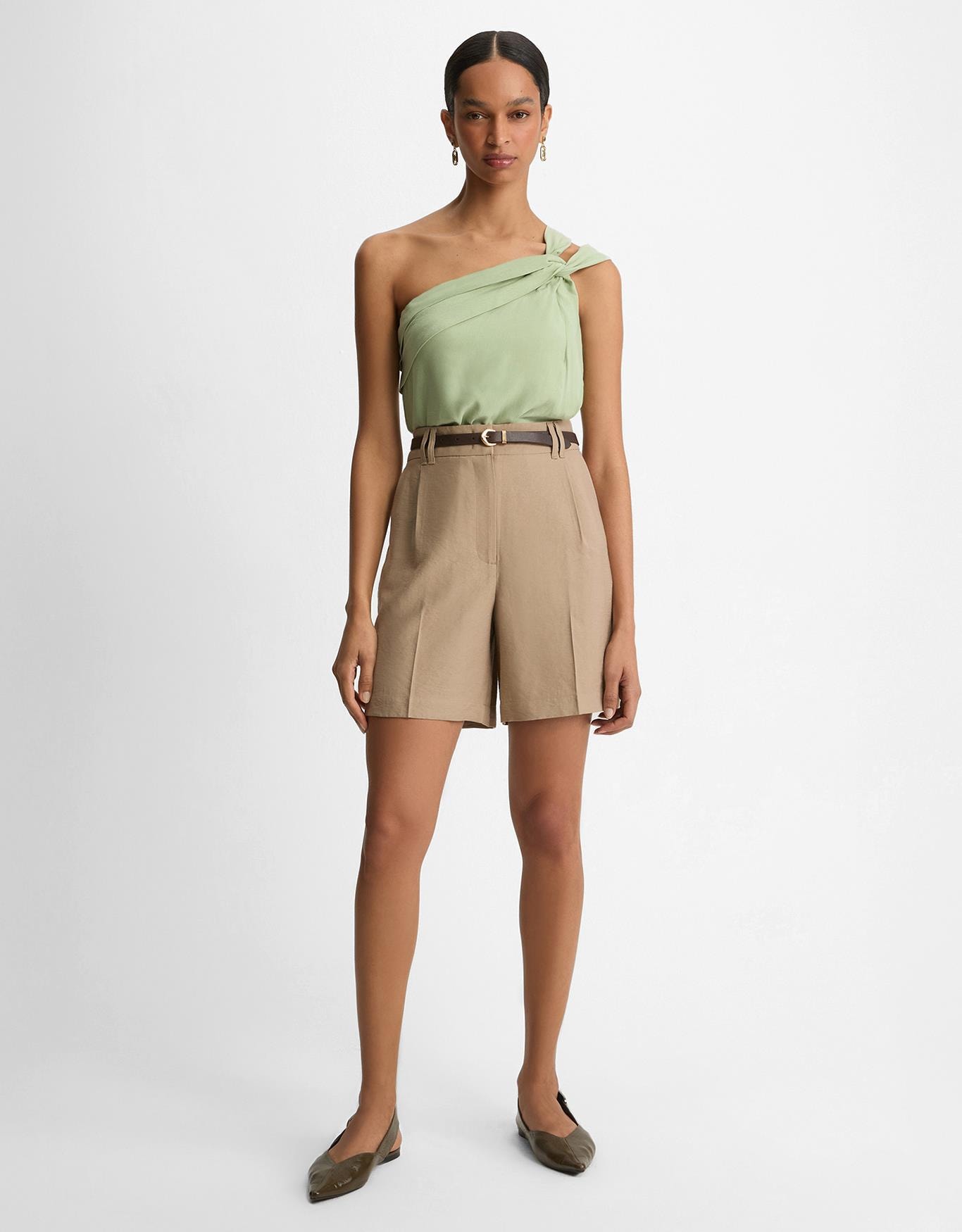 Blusa Assimétrica Pregas