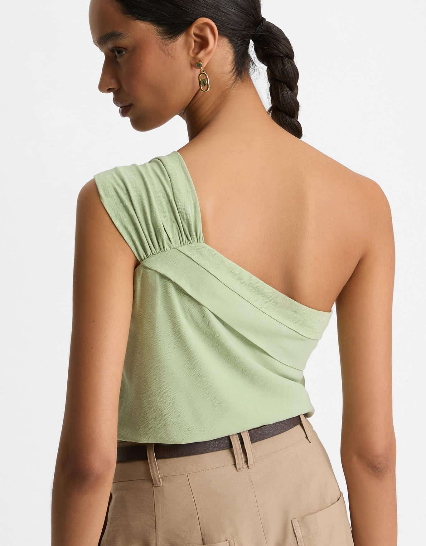 Blusa Assimétrica Pregas