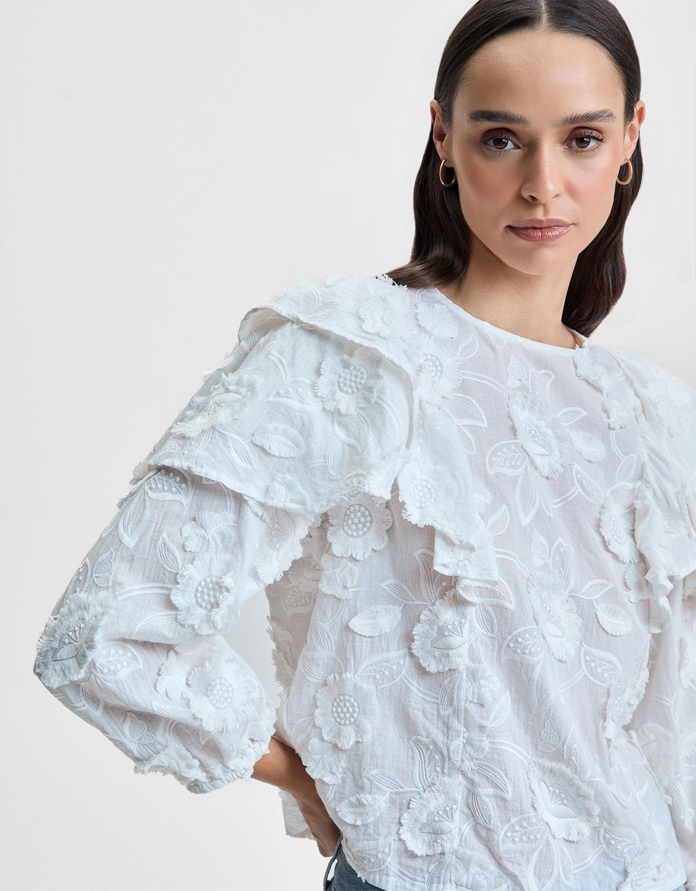 Blusa Babado Bordado 3d