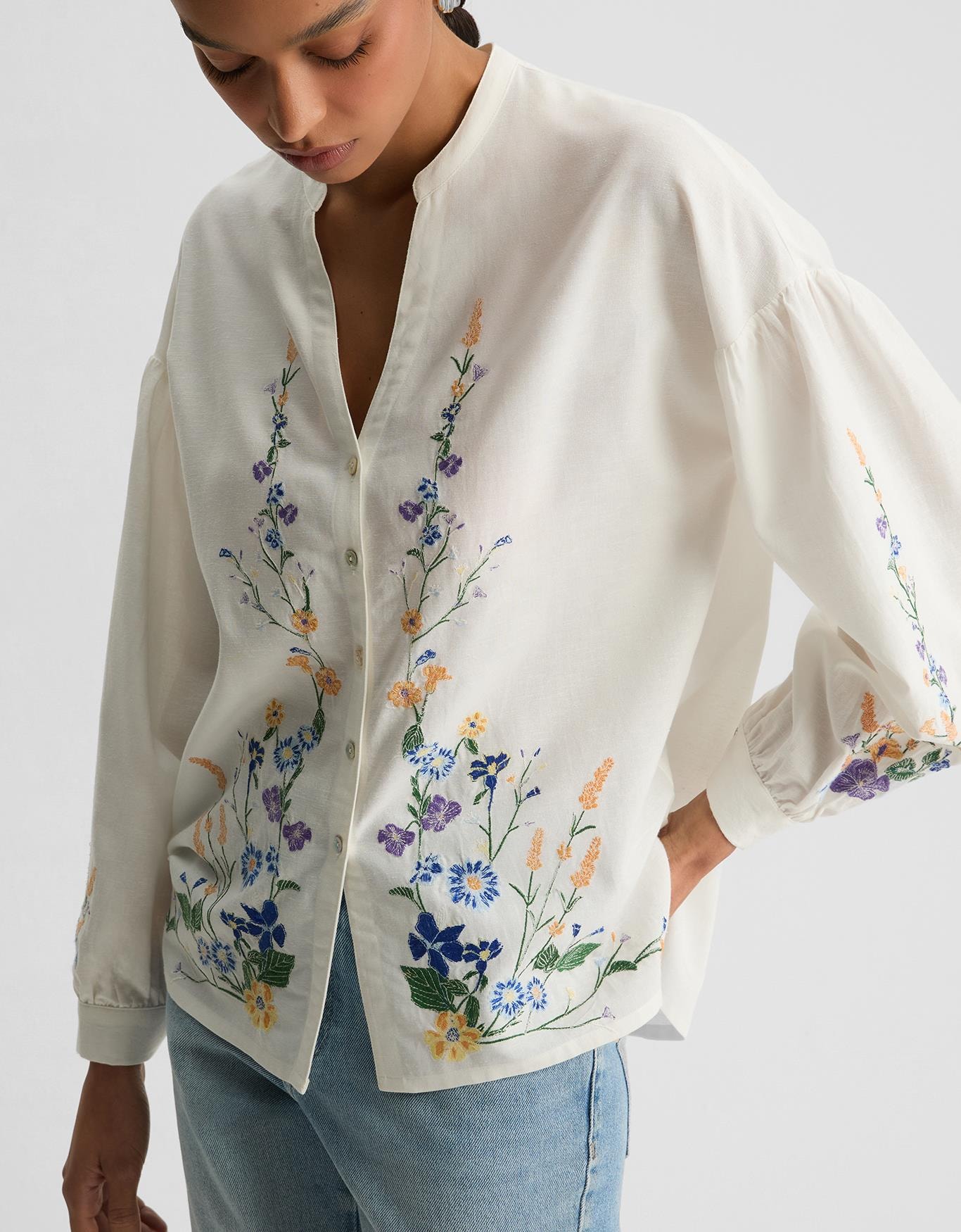 Blusa Bordado Floral Leve