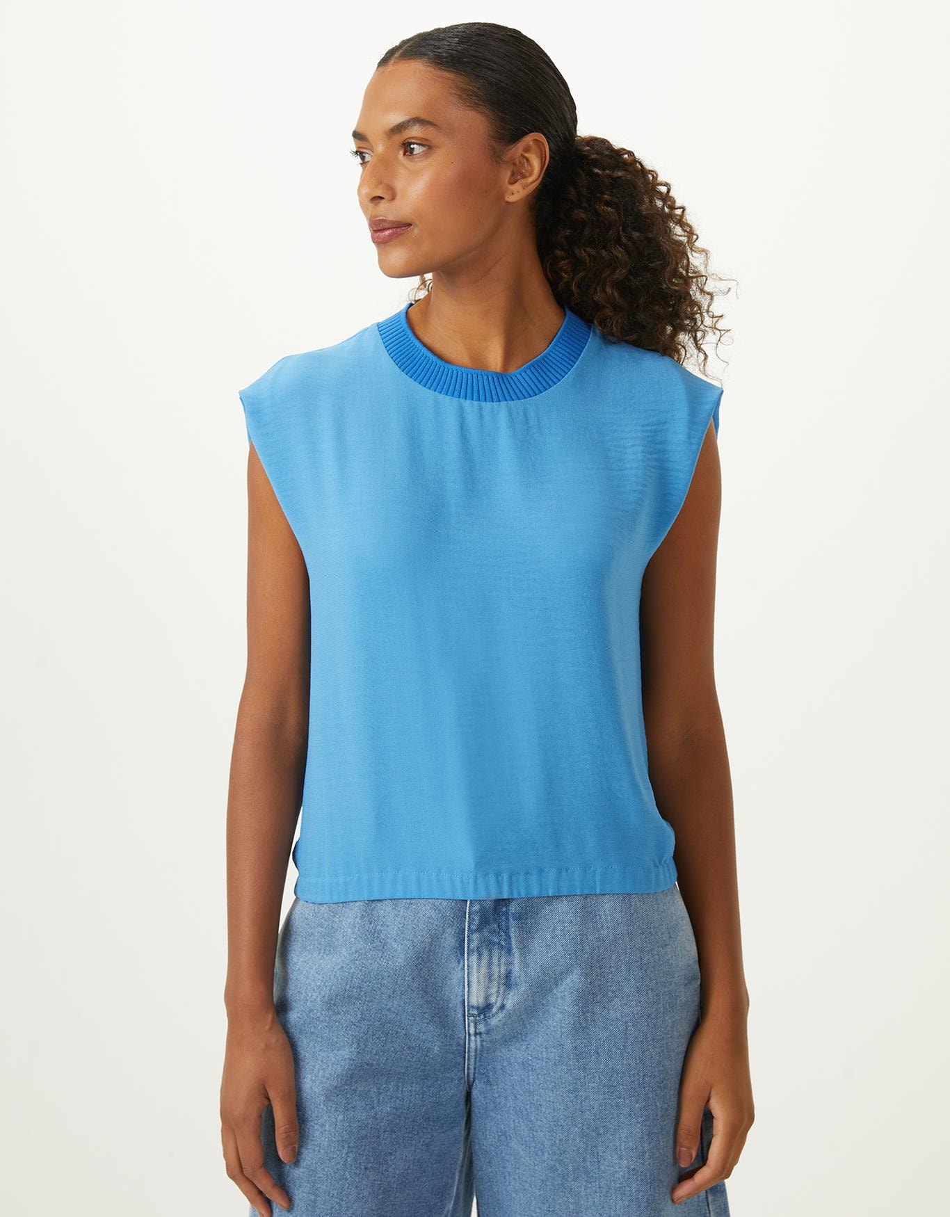 image_fc4323a8-e207-4fca-b060-15c100d79d36