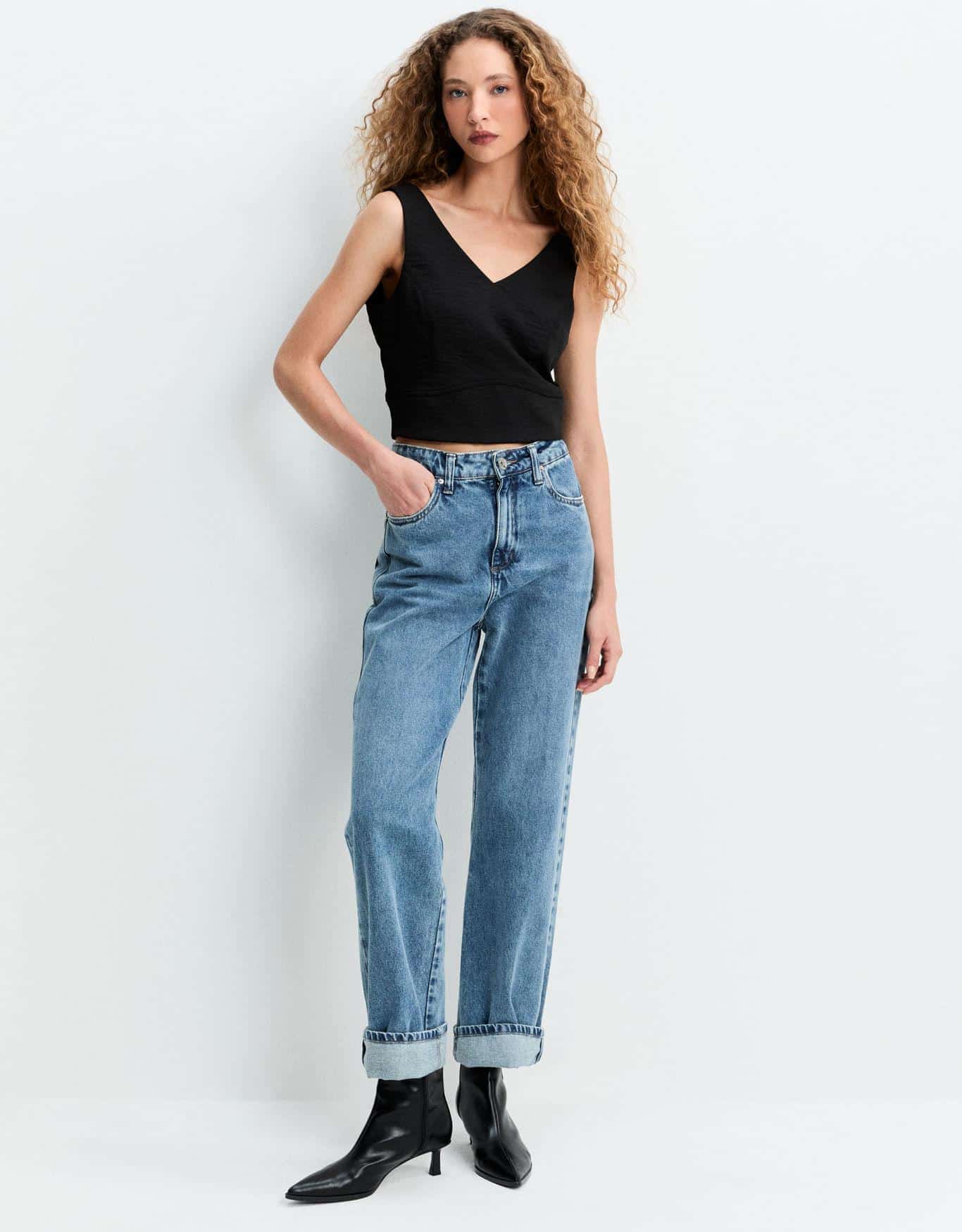 Blusa Cropped Recortes