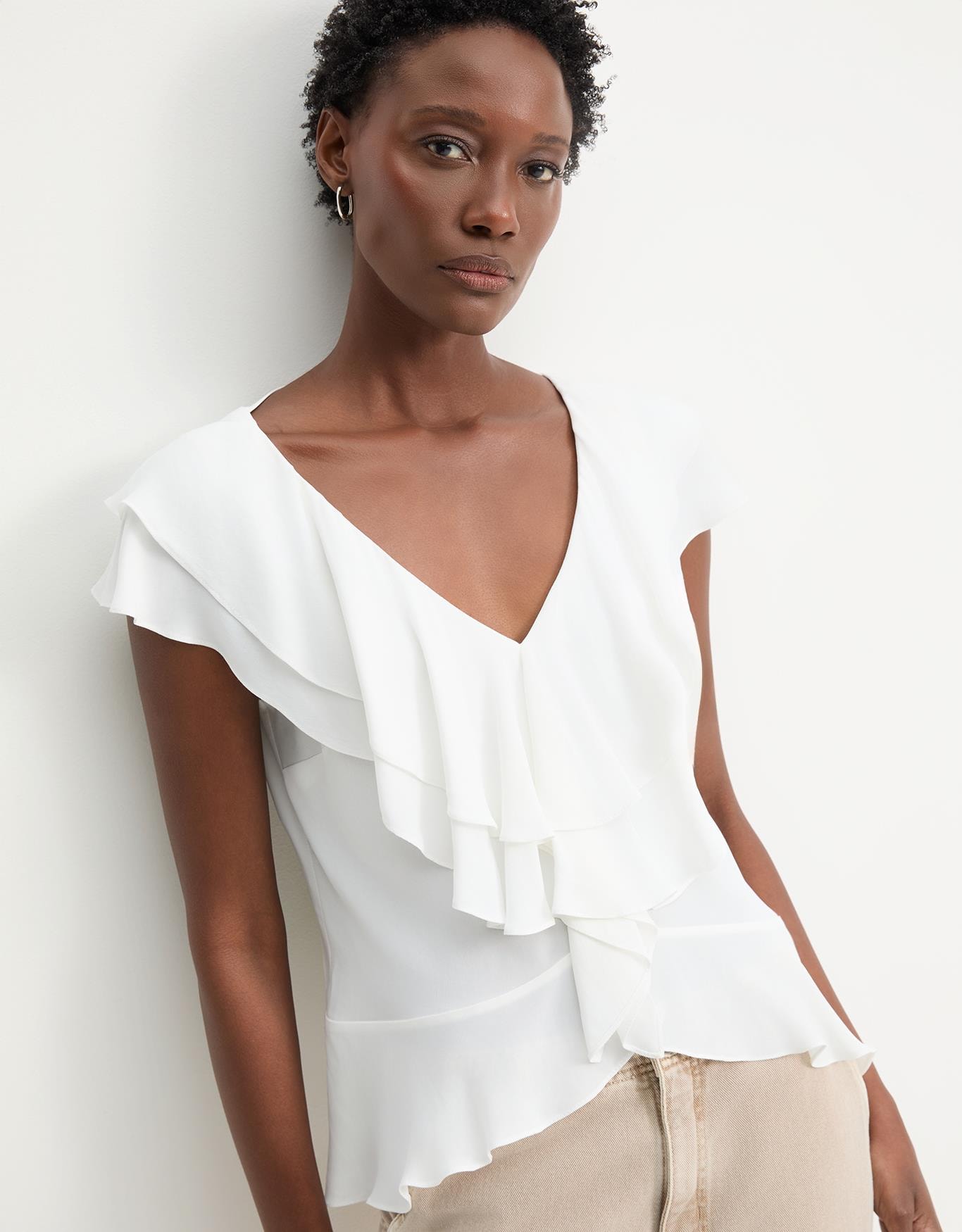 Blusa Decote v Babados