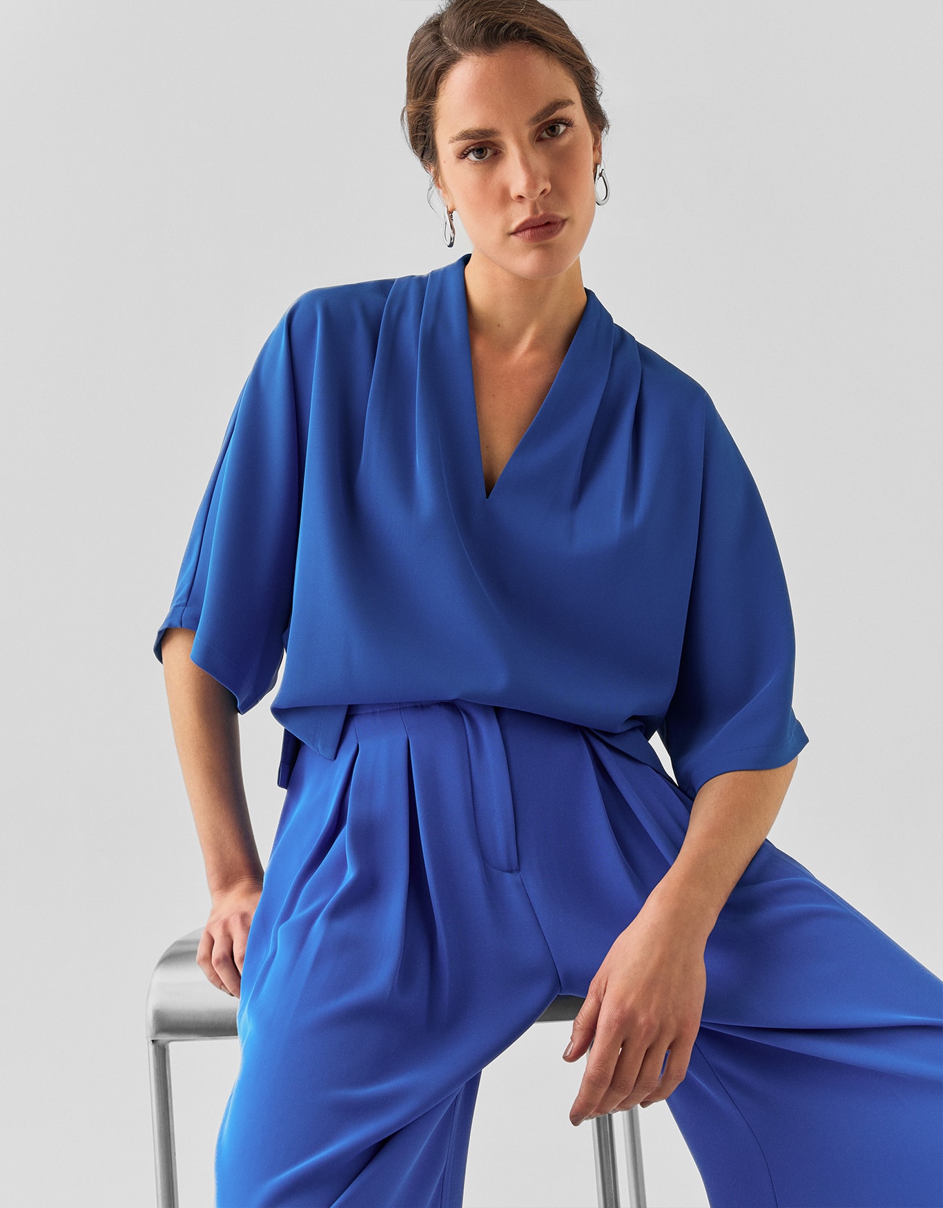 Blusa Decote V Pregas