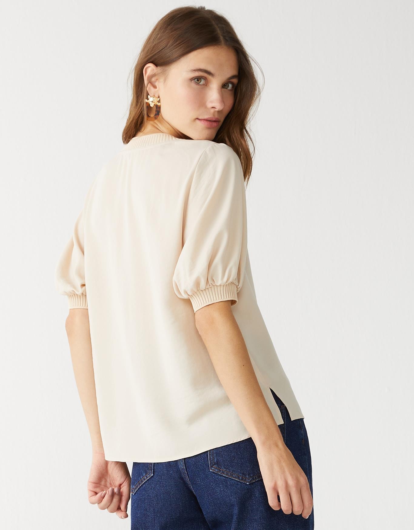 image_ead5be77-ca10-48ba-bc00-0a62f91bc0fb