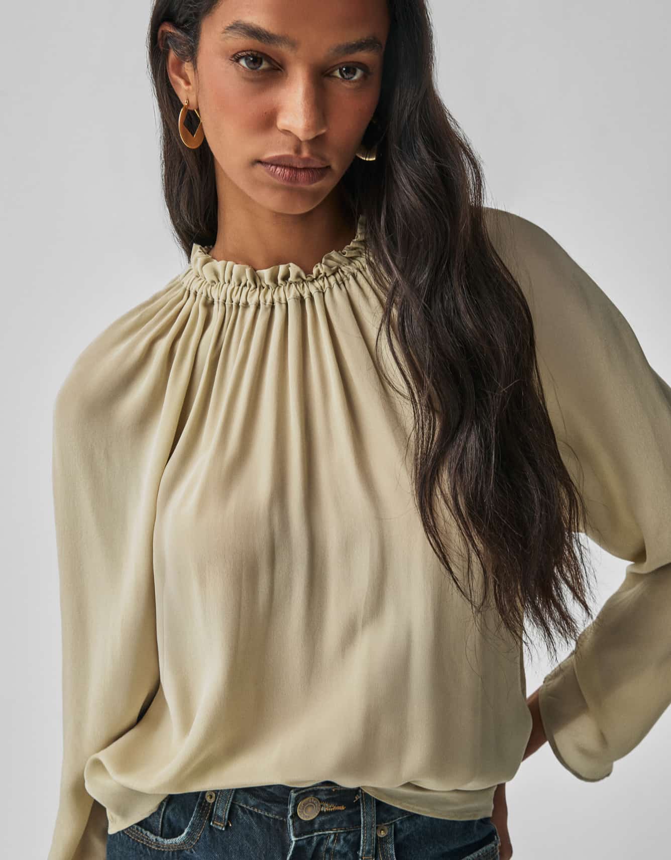 Blusa Elástico Gola Manga Longa