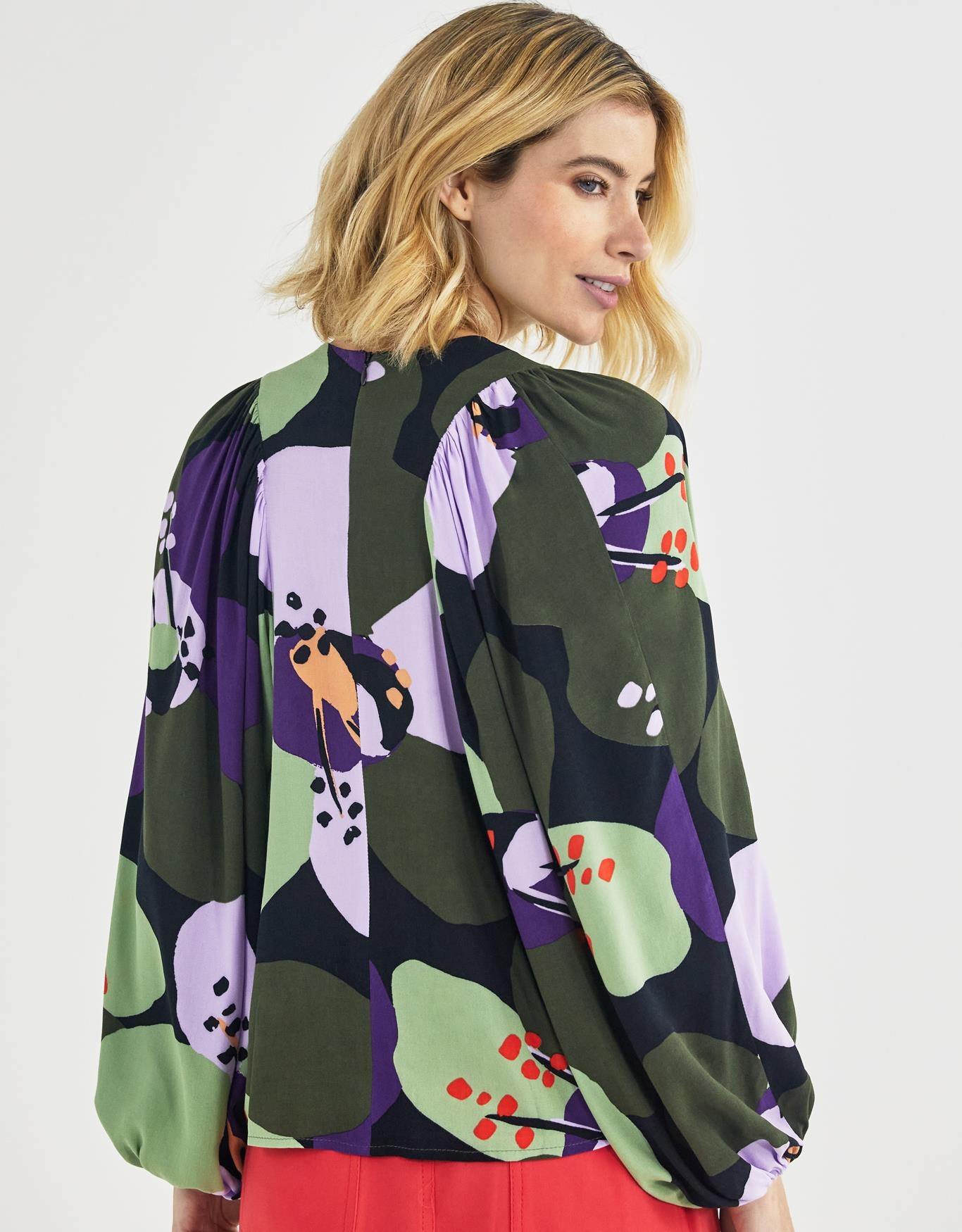 image_8d1bf92f-4aa6-4fdc-9216-de0b7e7192df