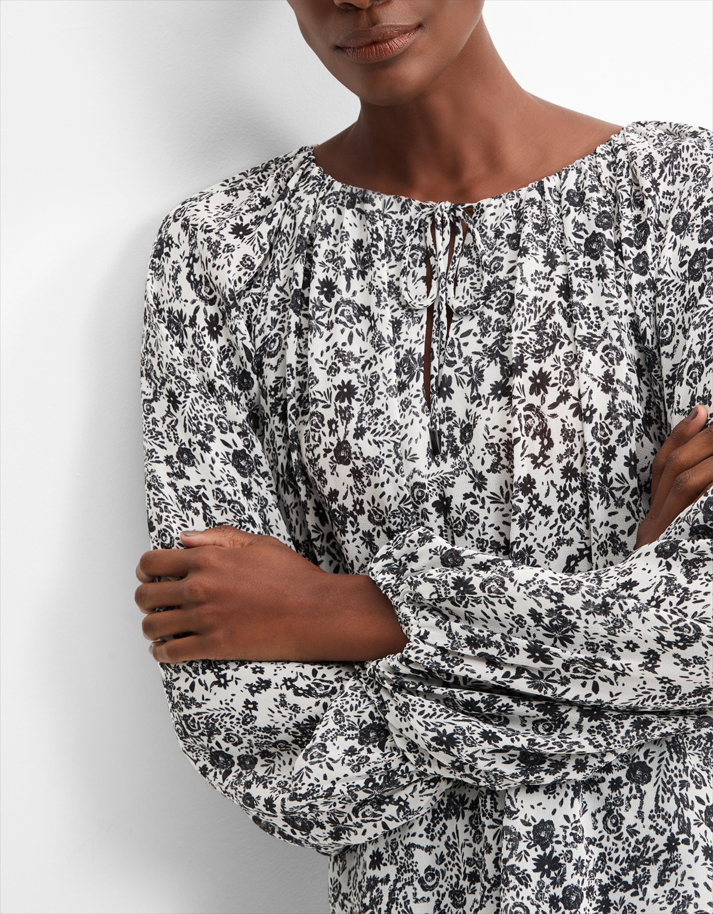 Blusa Floral Renda Off