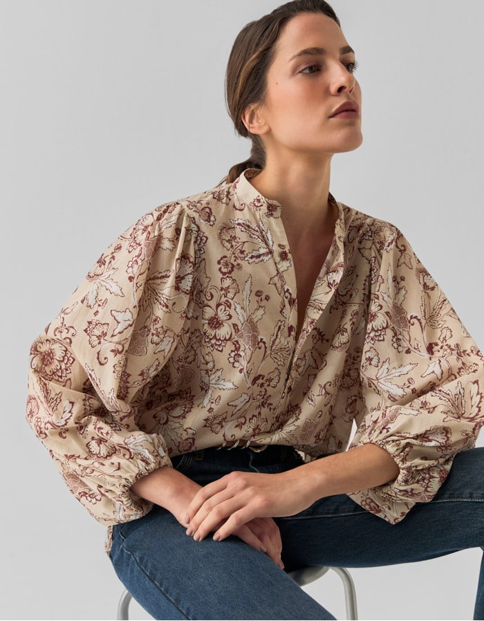 Shoulder — Blusa Floral Terra