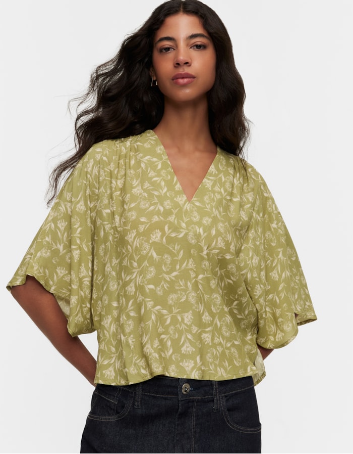 Shoulder — Blusa Floral Verde