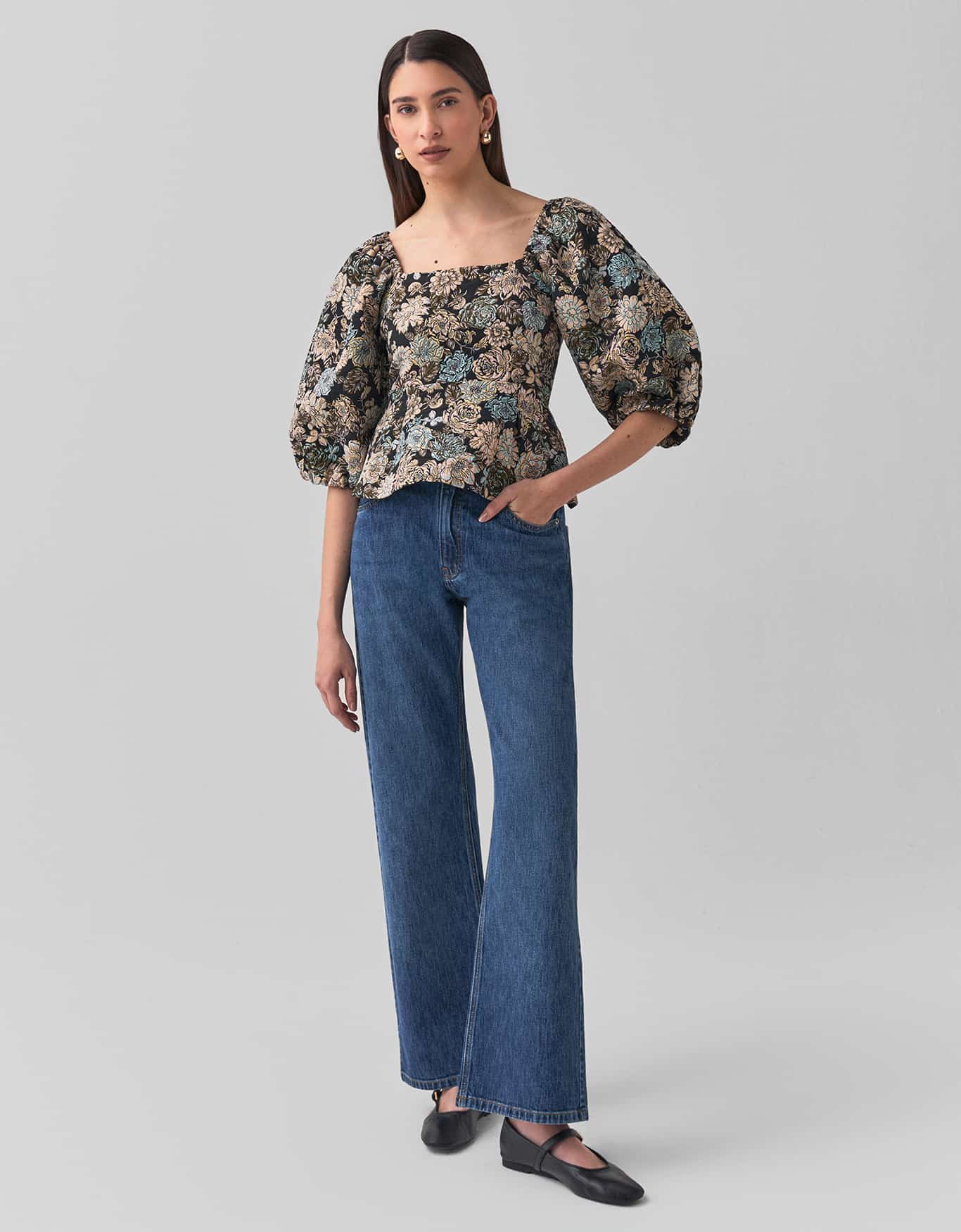 Blusa Flores Leves Jacquard