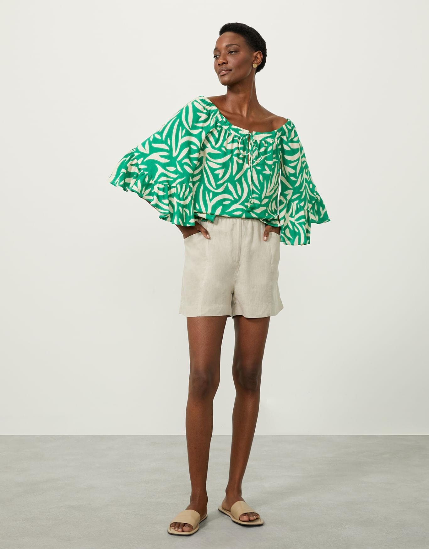 Blusa Folhagem Gráfica