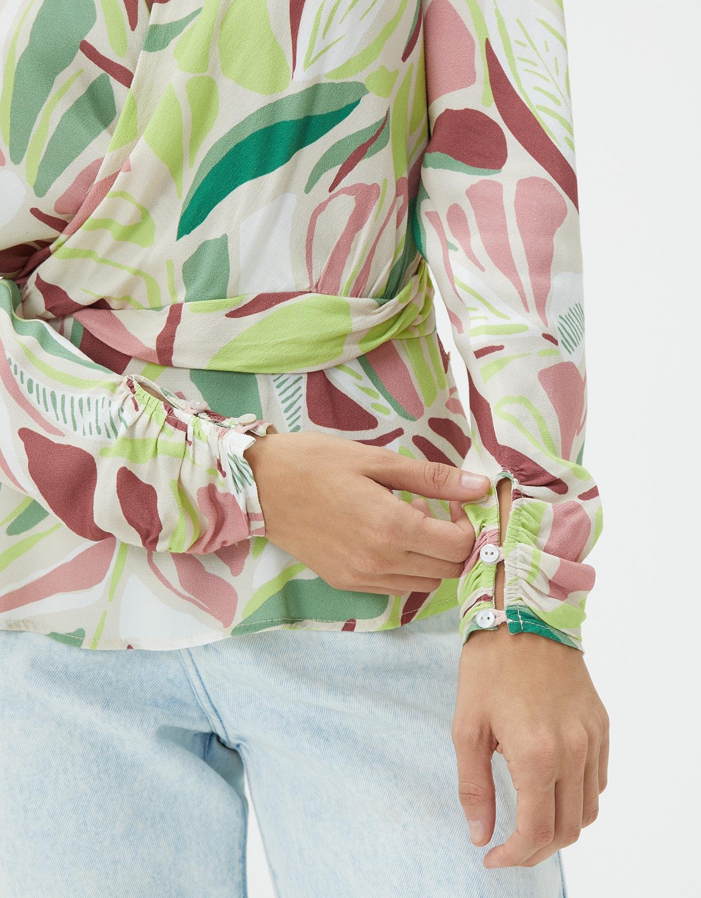 image_ba99da0a-927e-47e3-b175-1729788b0fb4