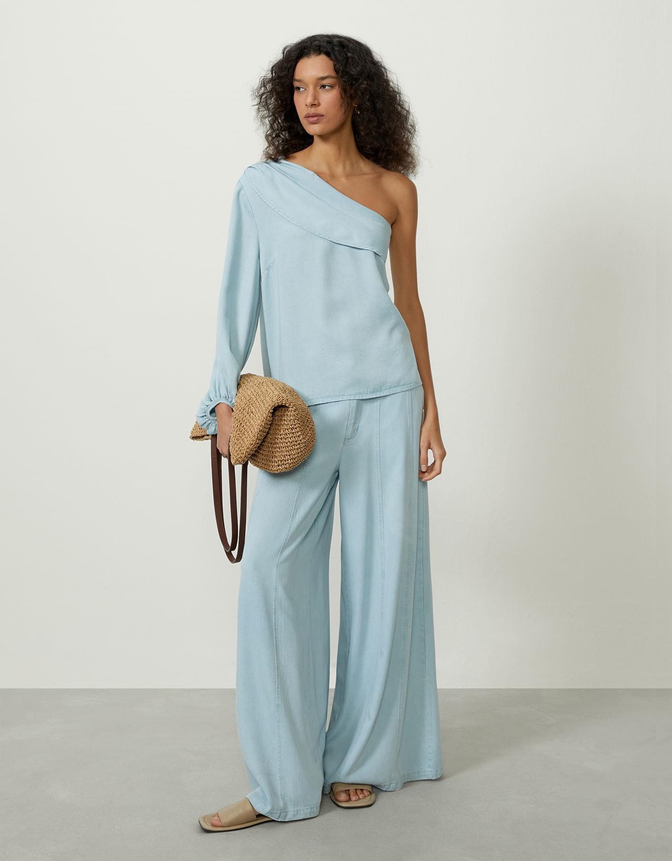 image_1769a4cb-4145-4654-813e-208f0fa88225