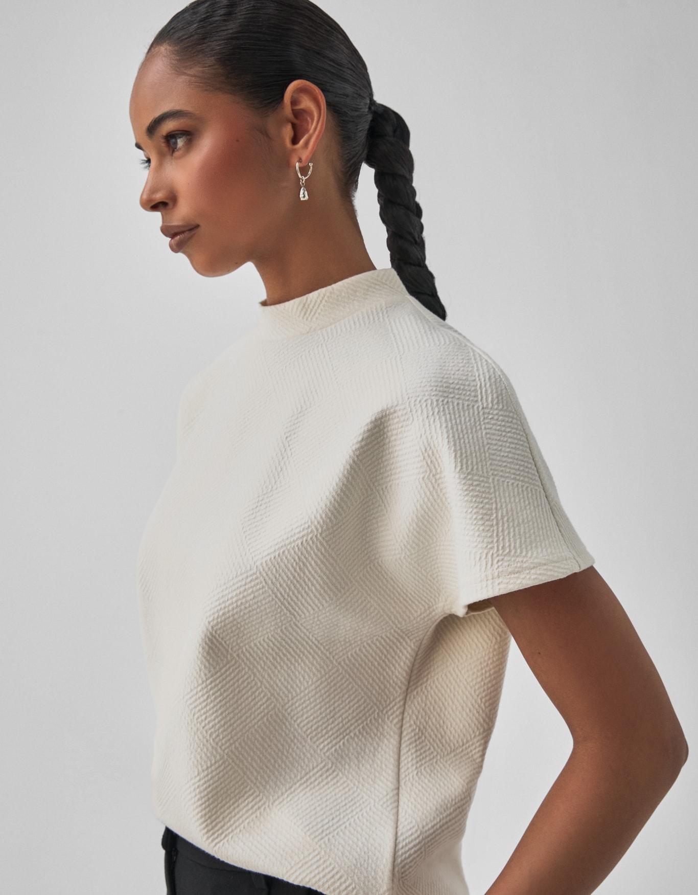Blusa Gola Alta Malha Texturizada