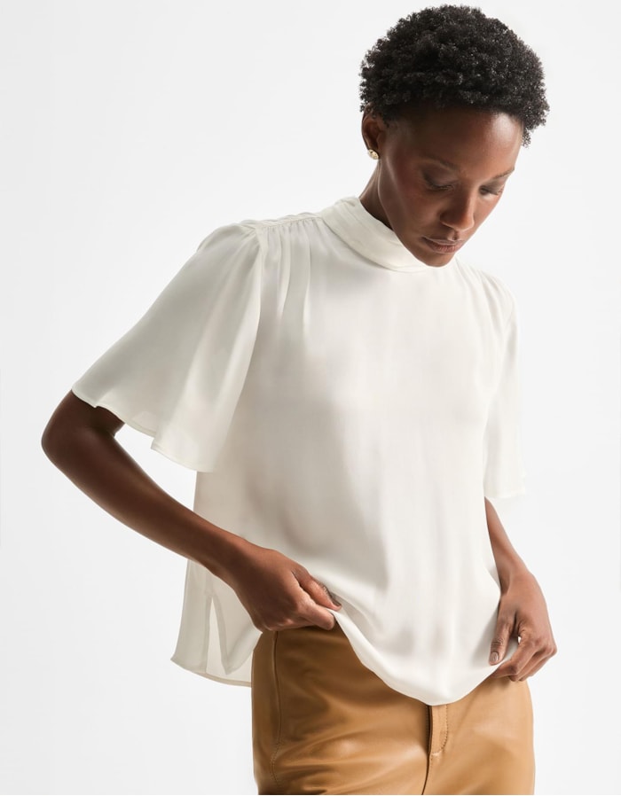 Blusa Gola Franzidos Manga Curta