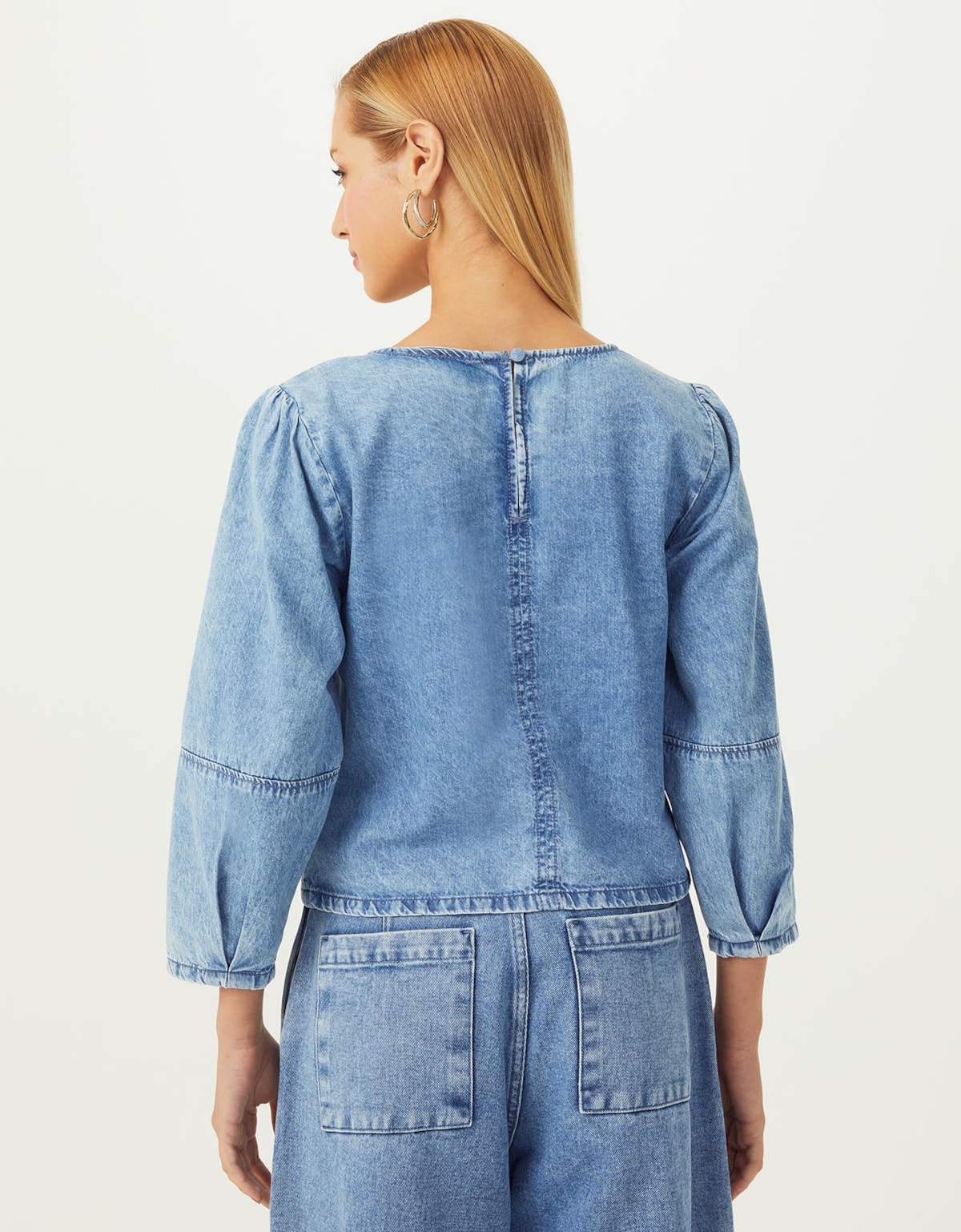 image_8371e6f0-6b0d-4b9b-8928-f5bcbe089e61