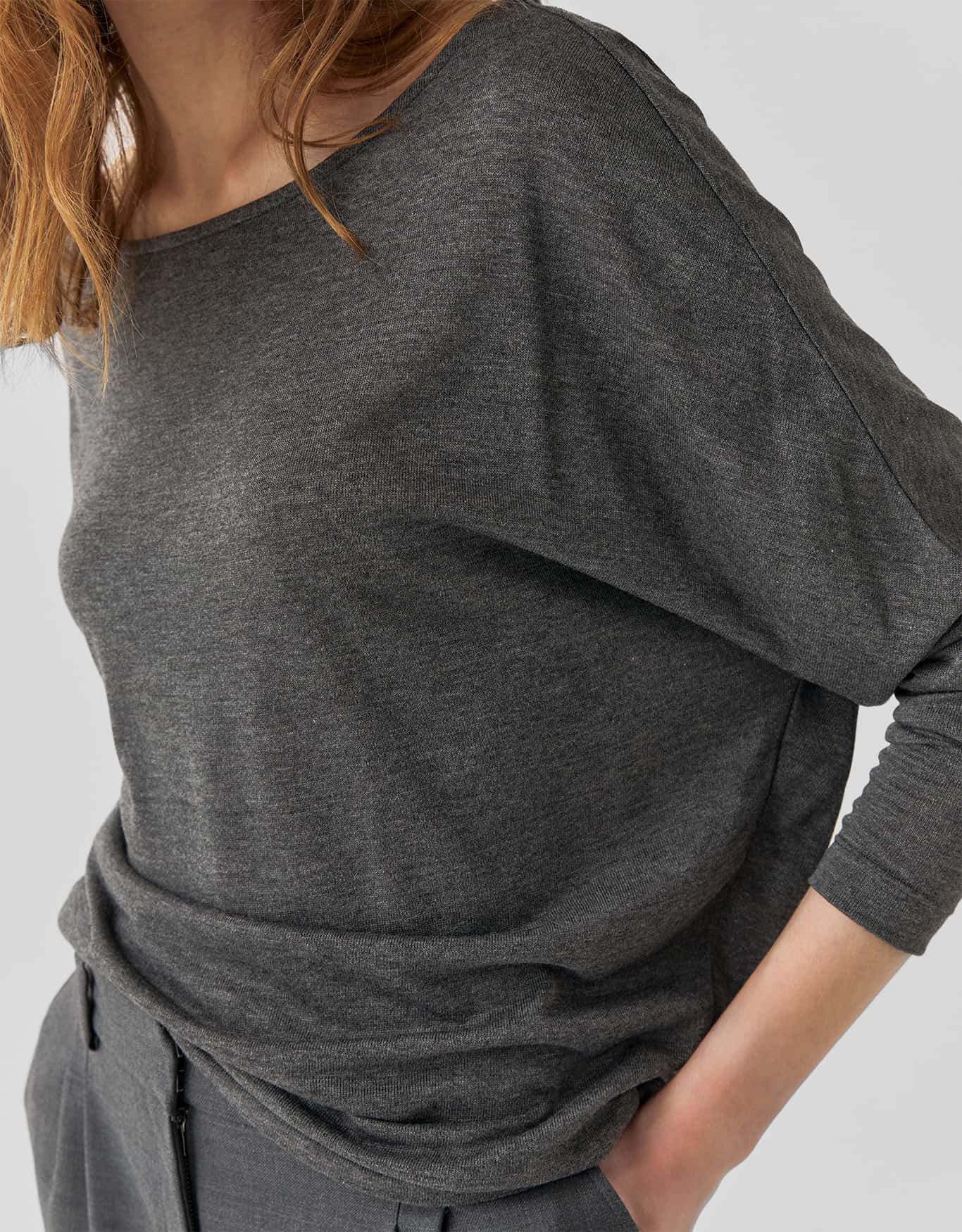 Blusa Malha Decote Assimétrico Lateral