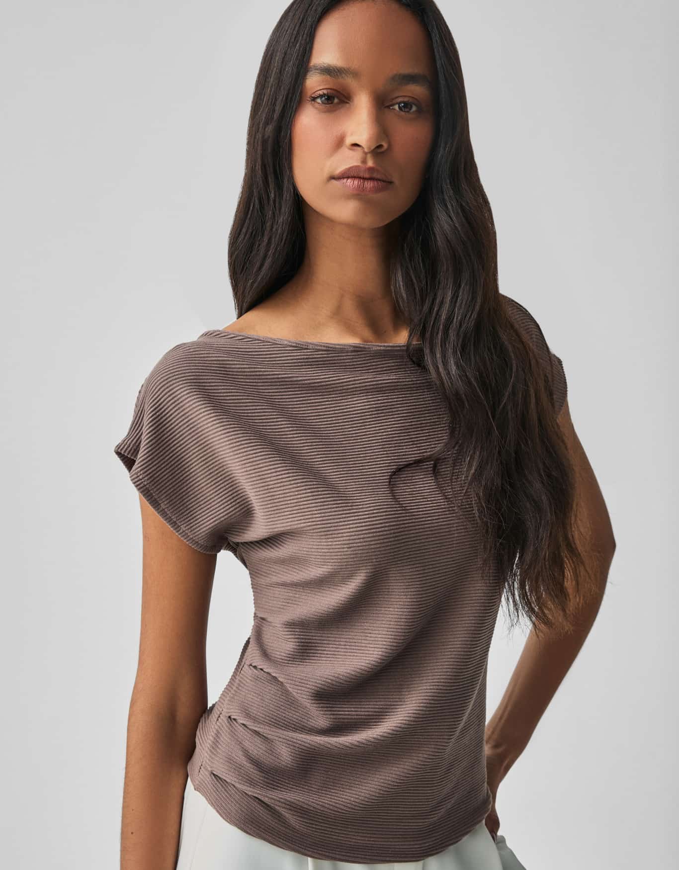 Blusa Malha Decote Canoa