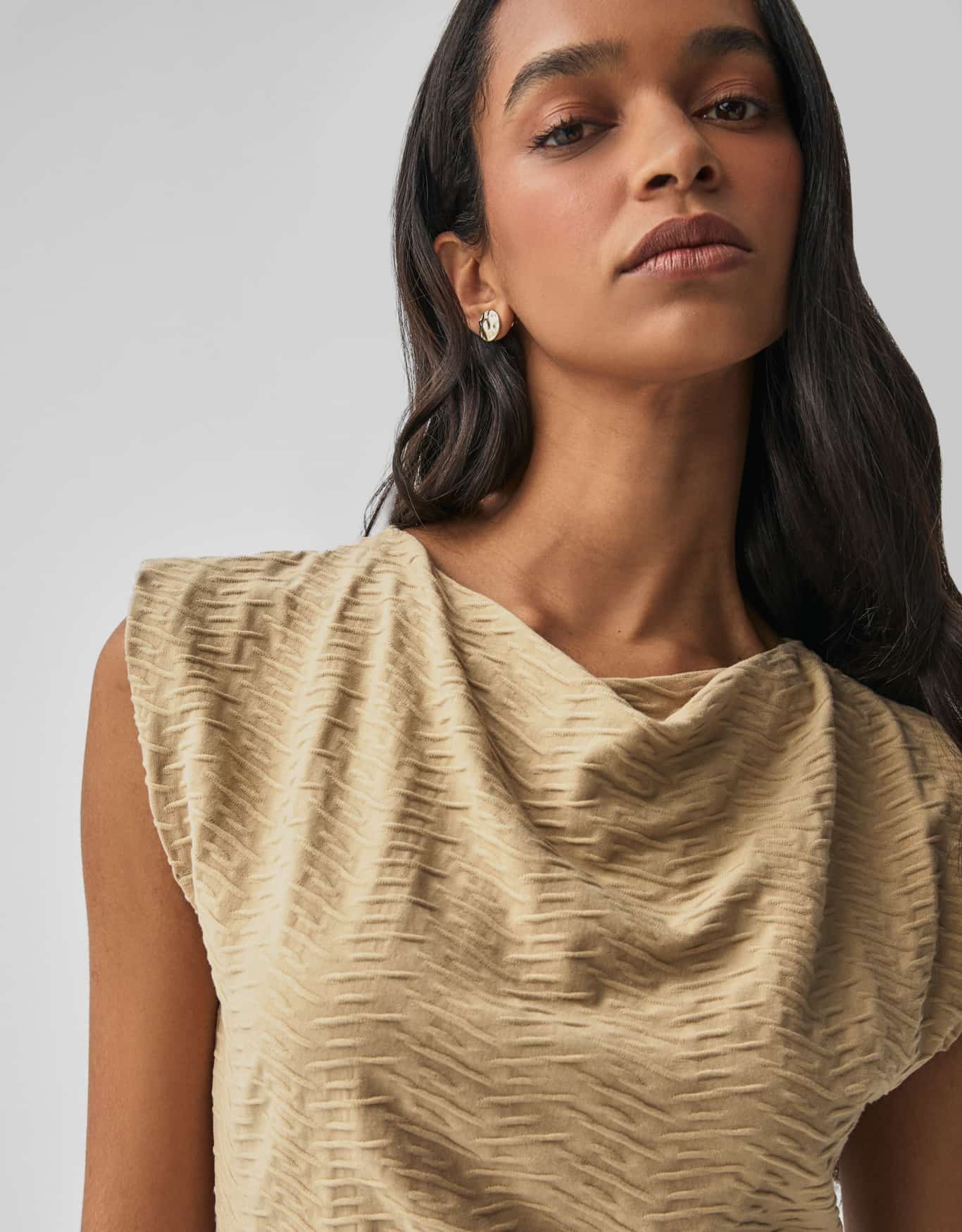 Blusa Malha Decote Degage Texturizada