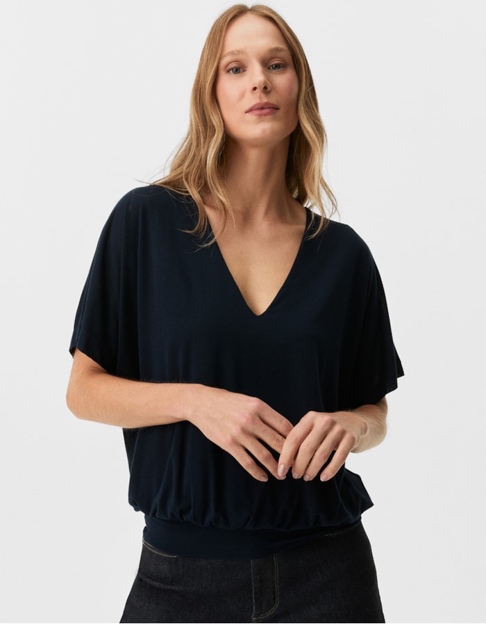 Shoulder — Blusa Malha Decote V