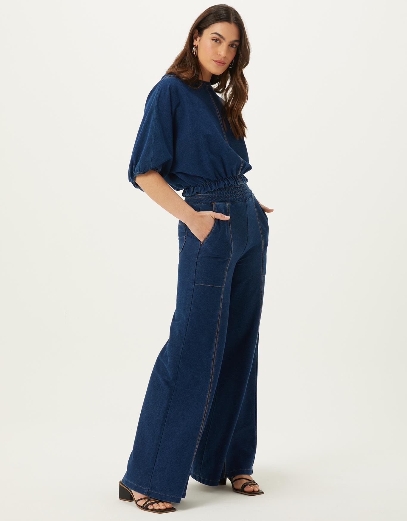 image_dfe32b64-ab6c-451e-a195-b39f05003e7f