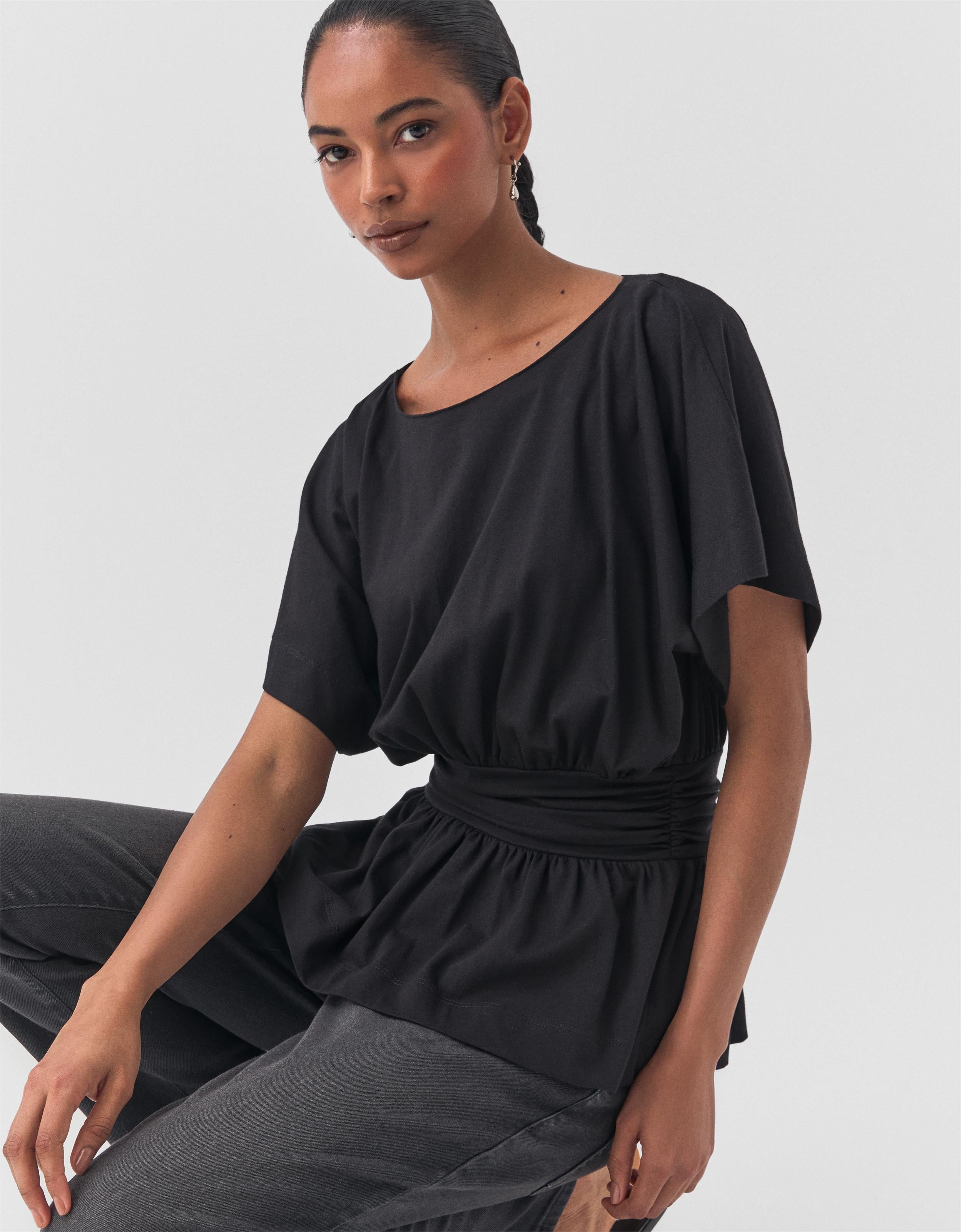 Blusa Malha Detalhe Cintura