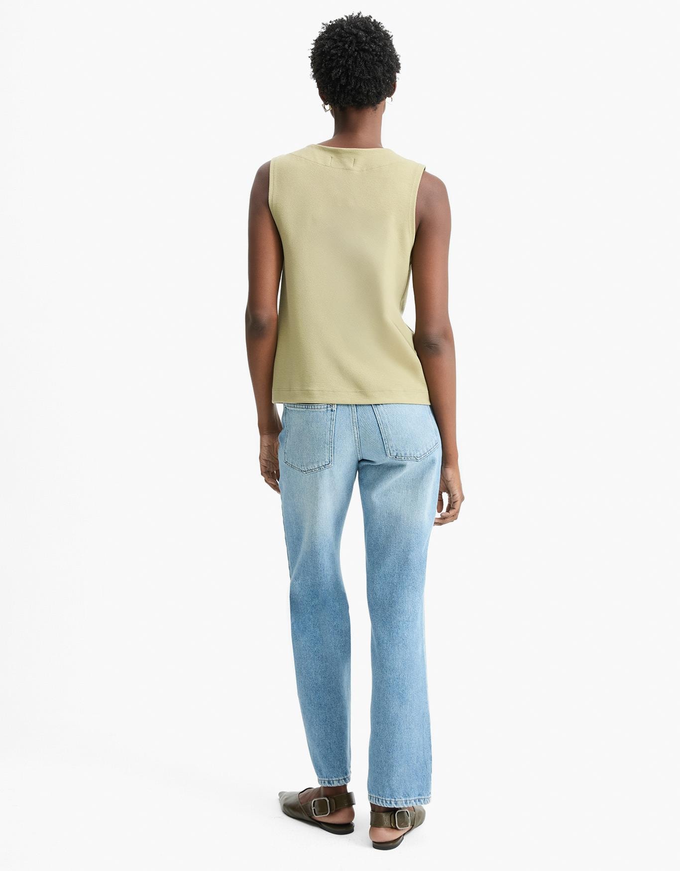 image_eed8b97f-1676-485e-a7df-5fa6776d1078