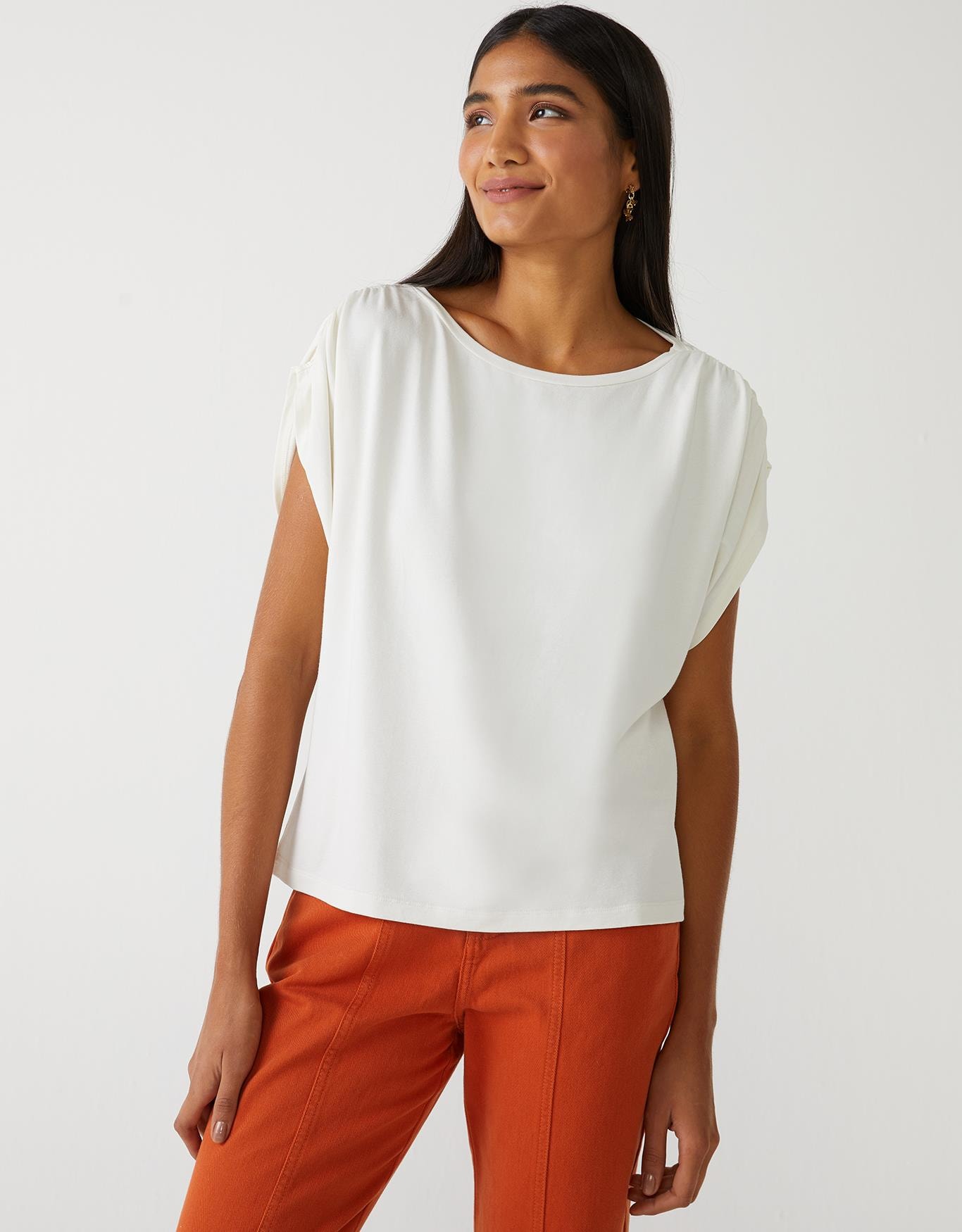 image_b445c378-528e-41b0-bfc2-e013b61a6c0e