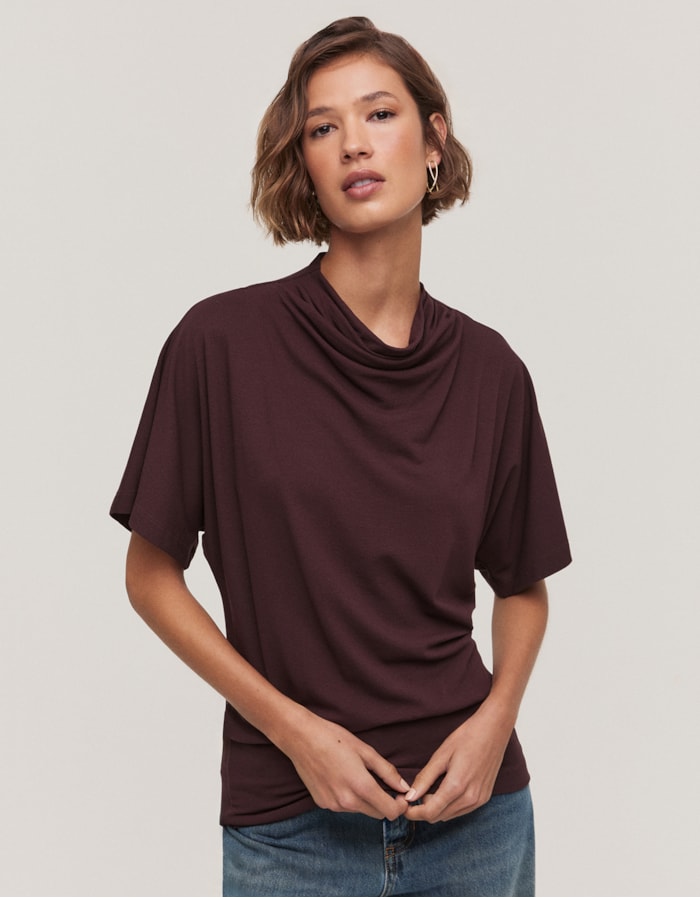 Shoulder — Blusa Malha Gola Degagê