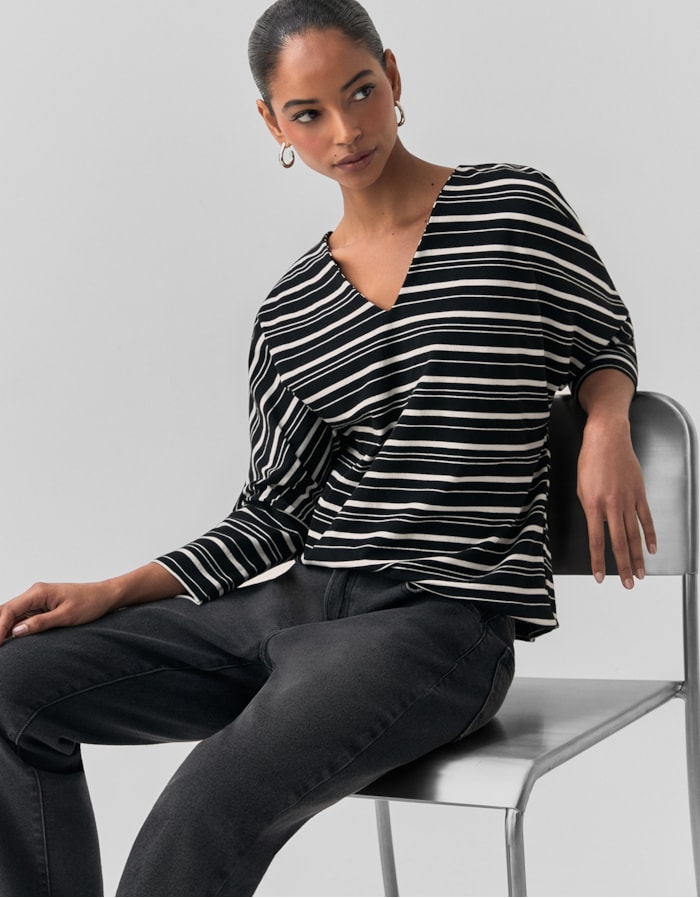 Shoulder — Blusa Malha Listras Irregulares