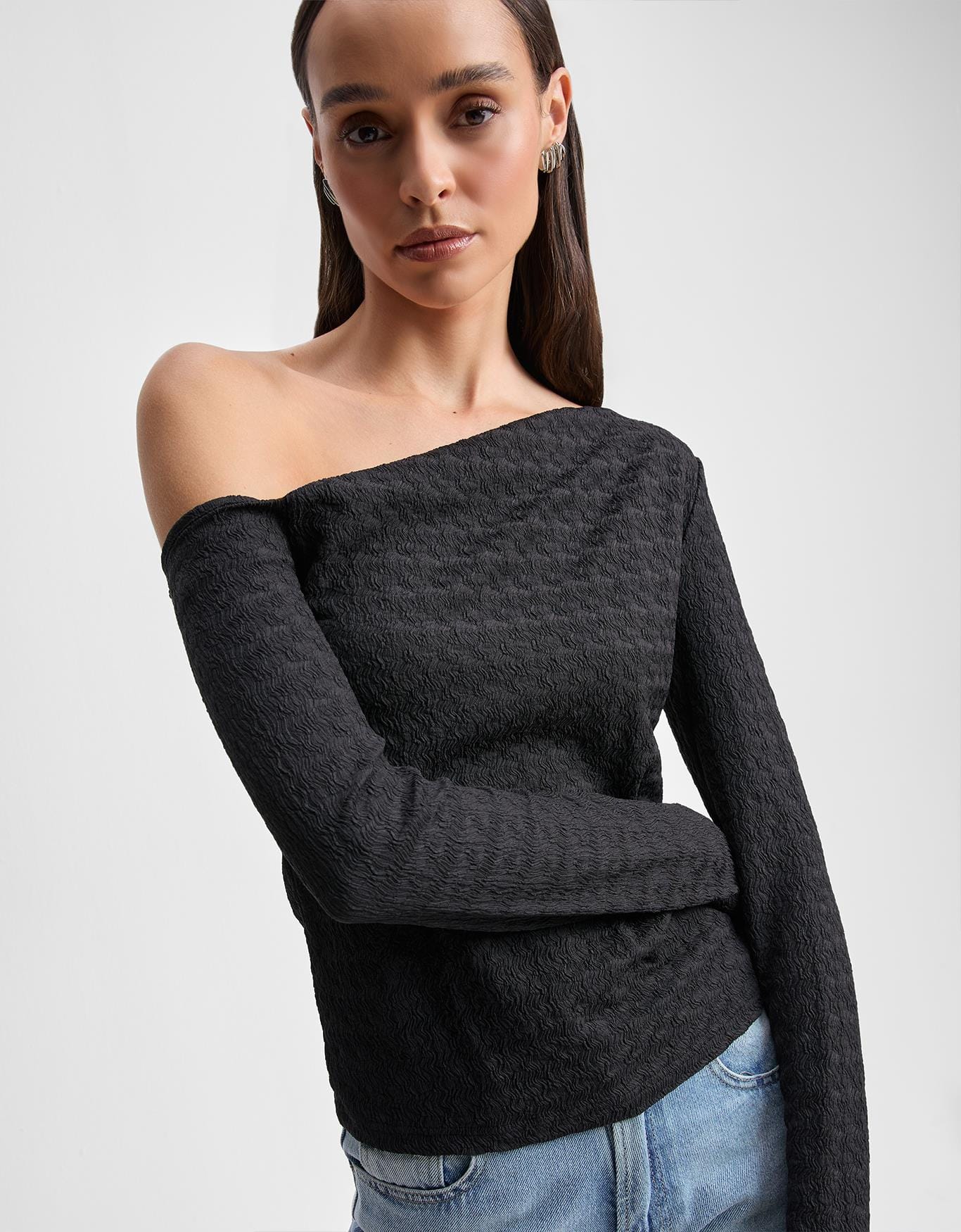 Blusa Malha Ombro Assimetrico